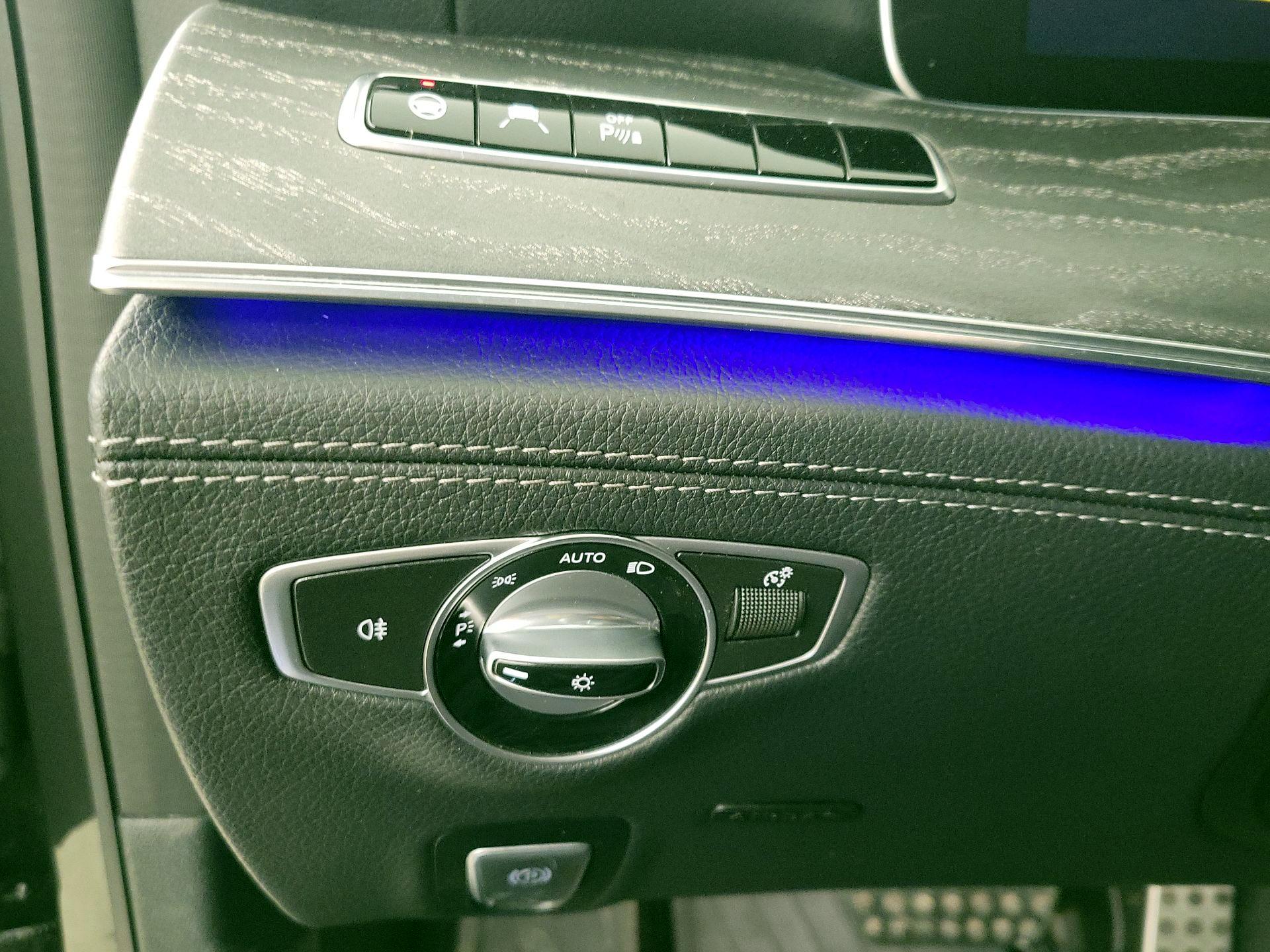 Thumbnail: 2020 Mercedes-Benz AMG GT - 13