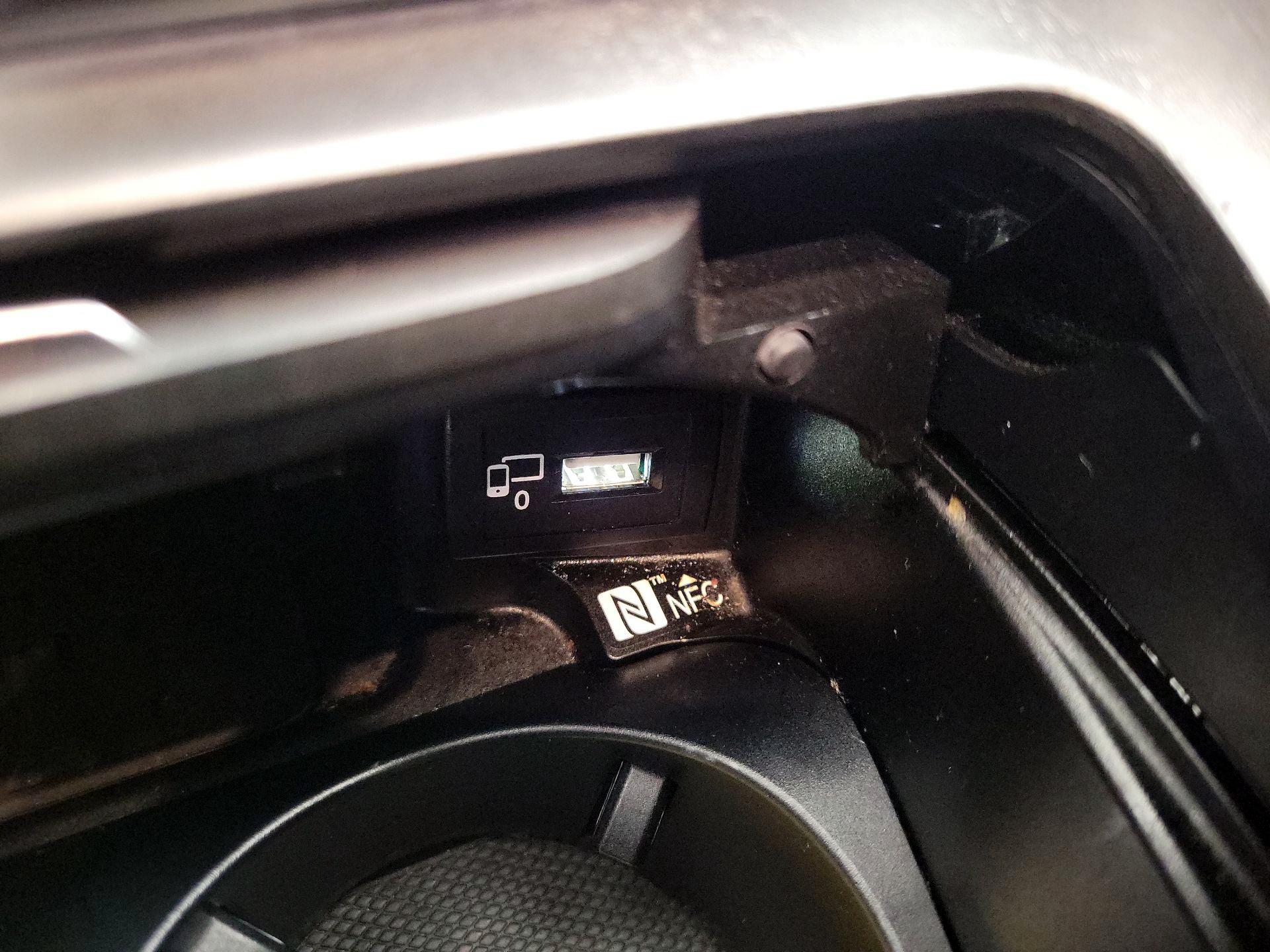 Thumbnail: 2020 Mercedes-Benz AMG GT - 19