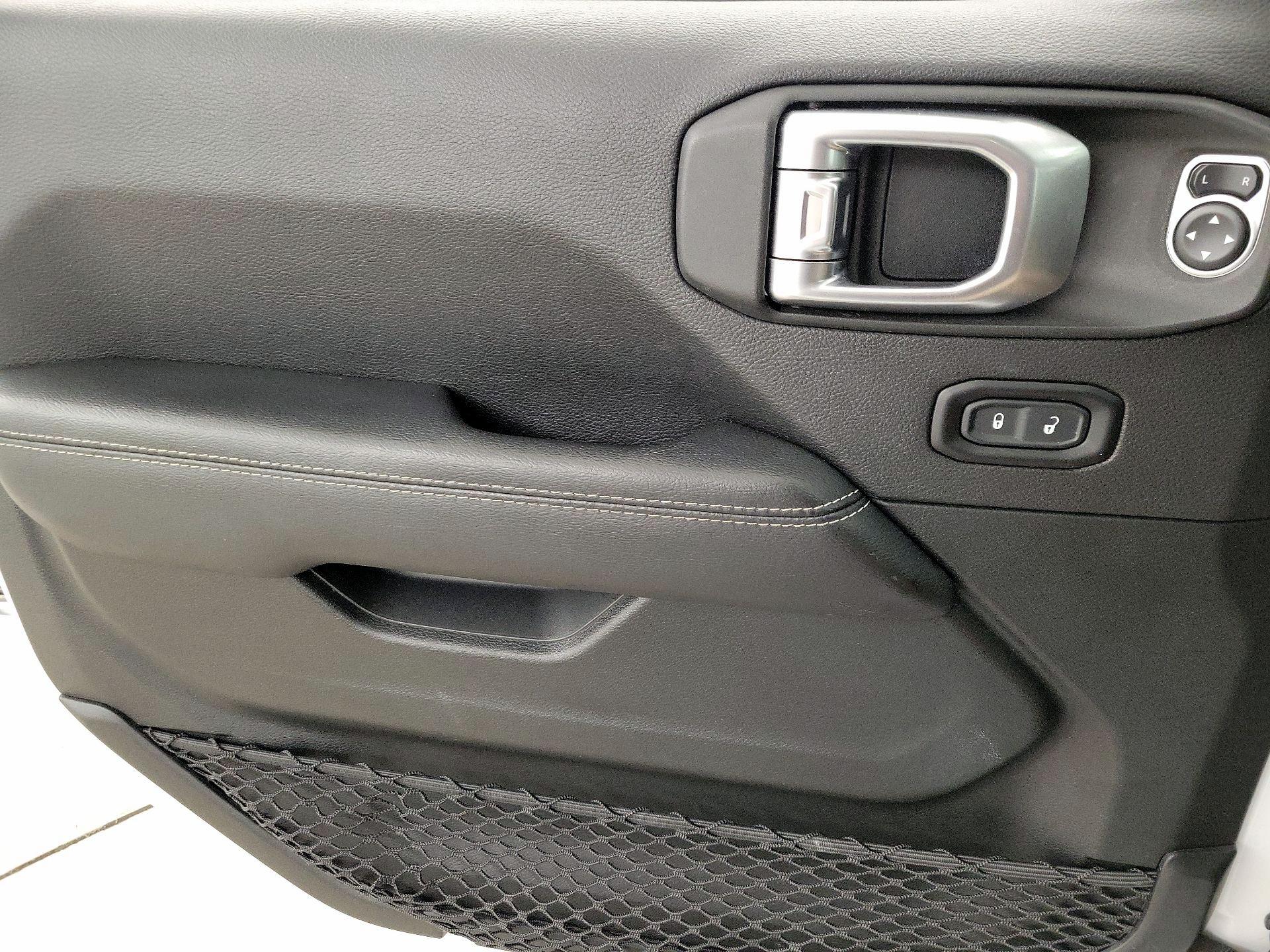 Thumbnail: 2020 Jeep Gladiator - 12