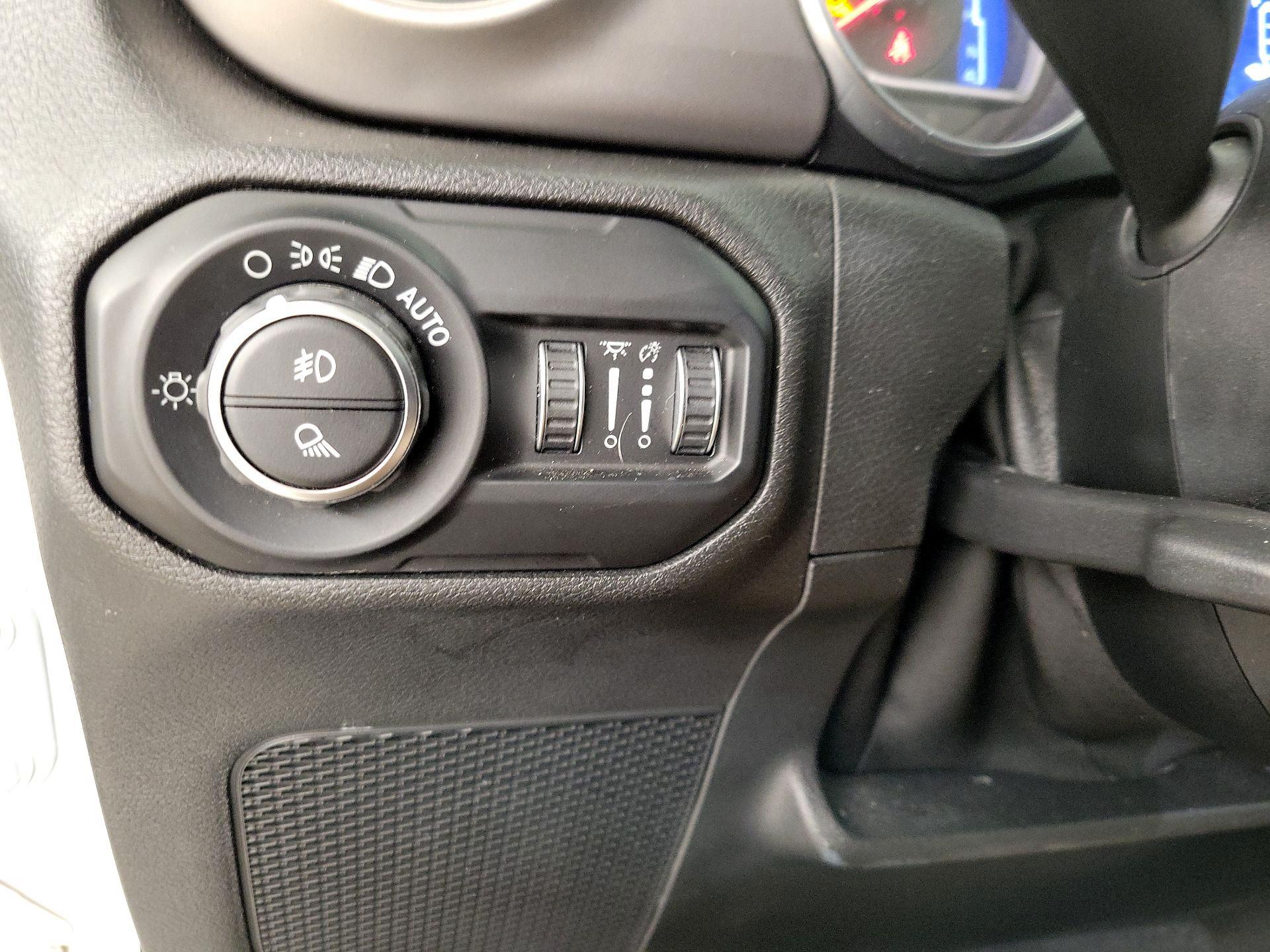 Thumbnail: 2020 Jeep Gladiator - 13