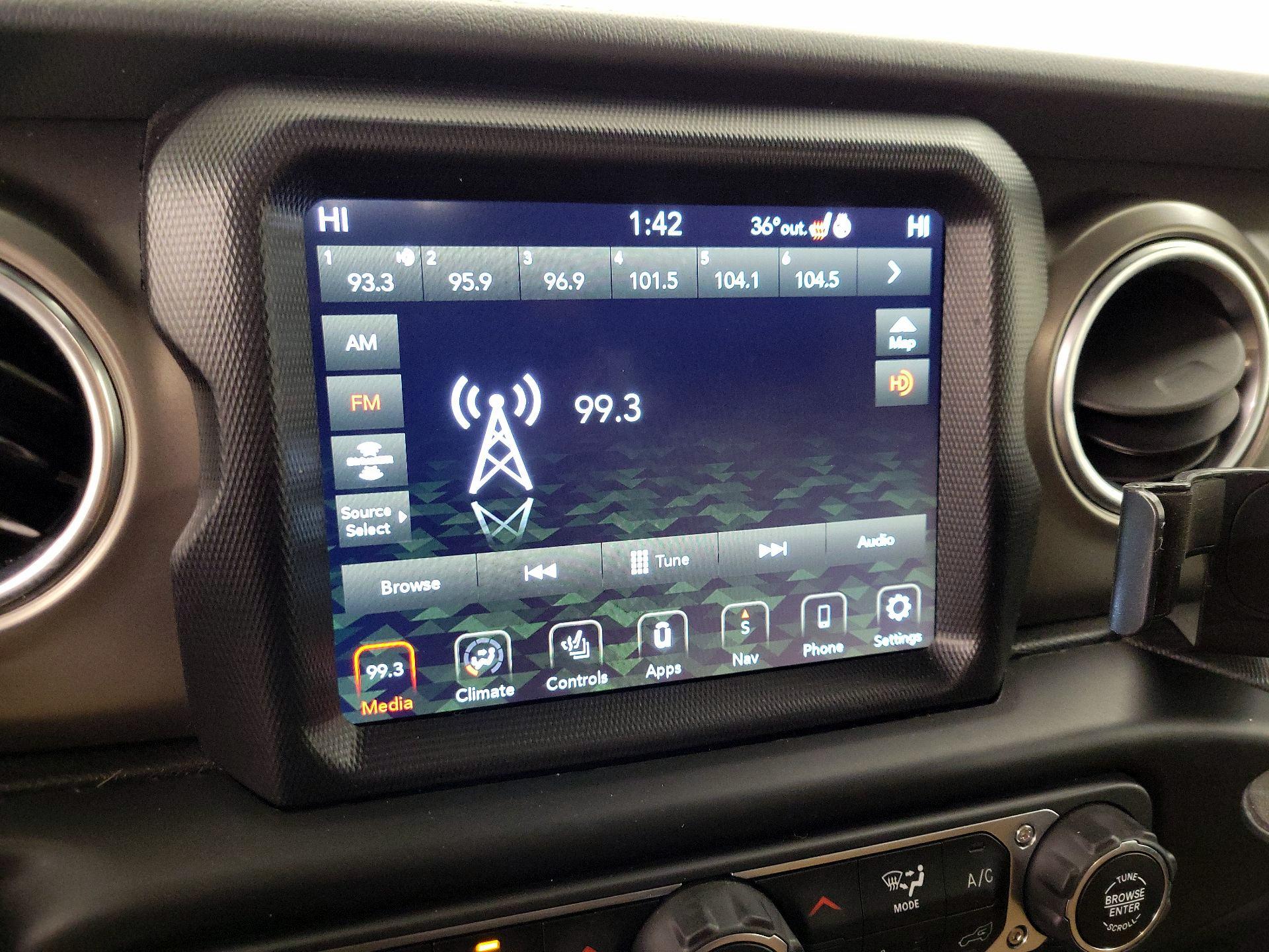 Thumbnail: 2020 Jeep Gladiator - 16