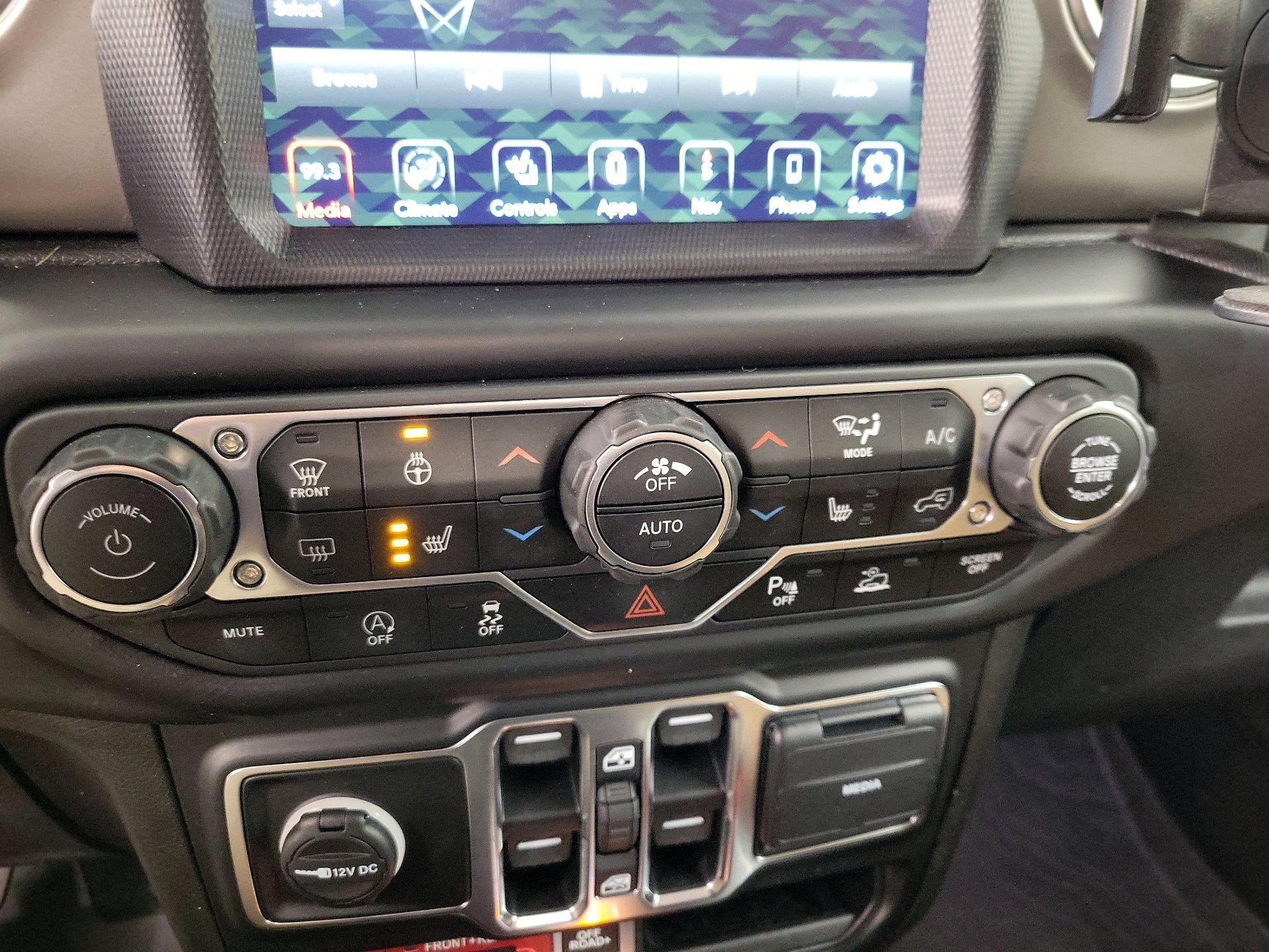 Thumbnail: 2020 Jeep Gladiator - 17