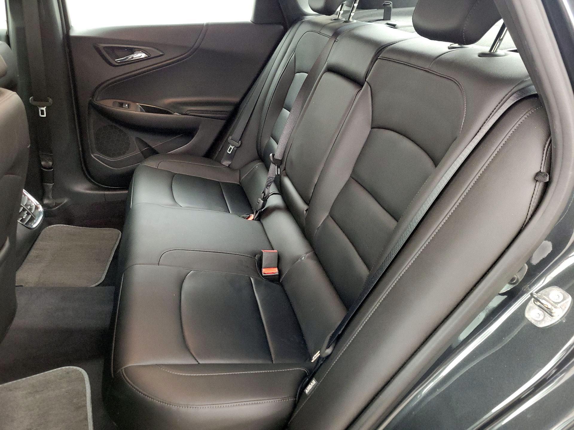 Thumbnail: 2017 Chevrolet Malibu - 19