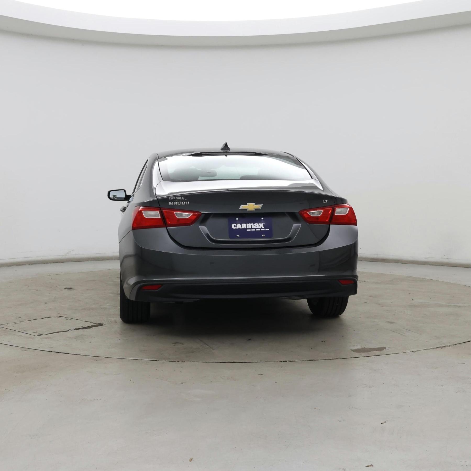 Thumbnail: 2017 Chevrolet Malibu - 6