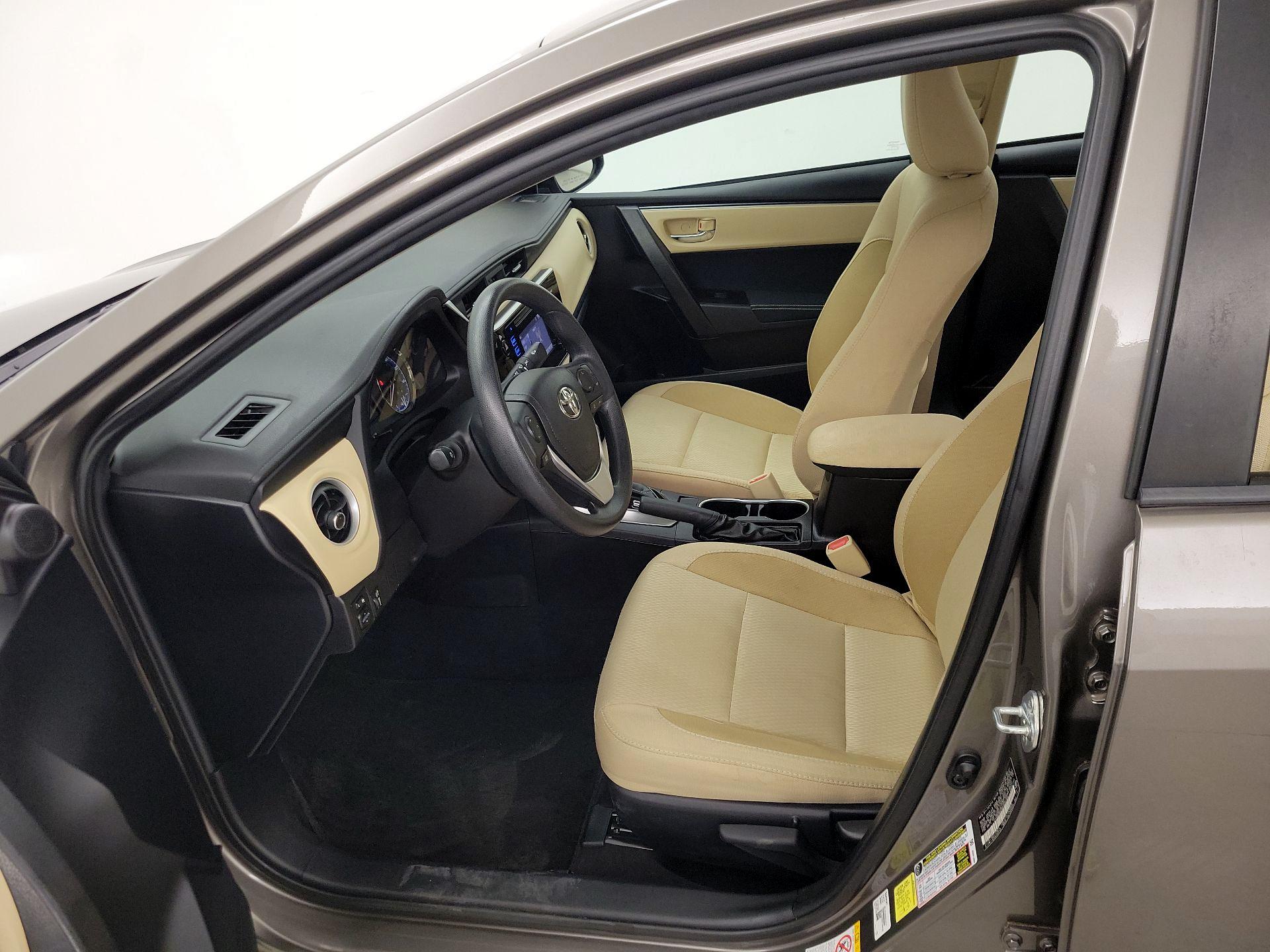 Thumbnail: 2017 Toyota Corolla - 11