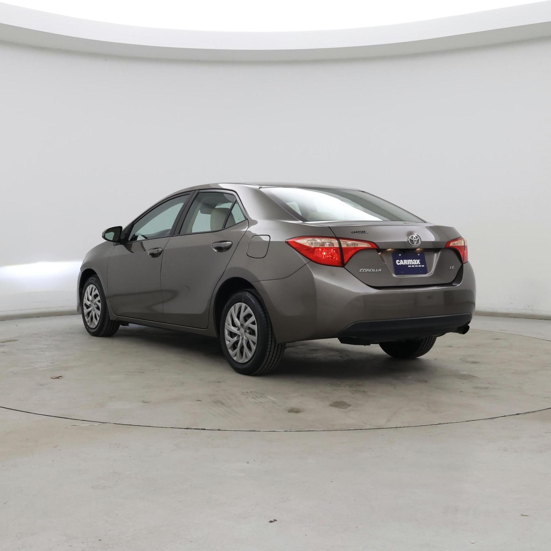 Thumbnail: 2017 Toyota Corolla - 2