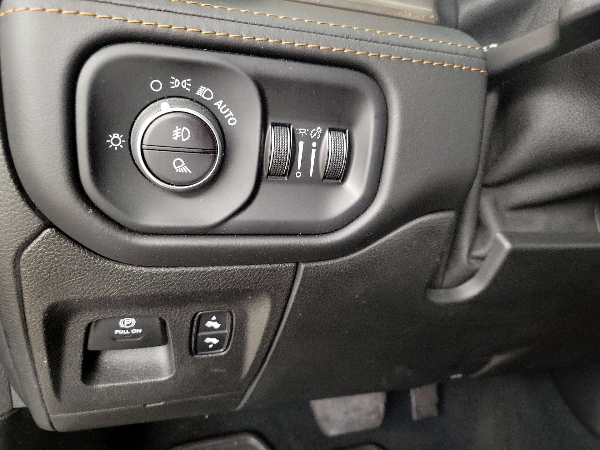 Thumbnail: 2019 RAM 1500 - 13