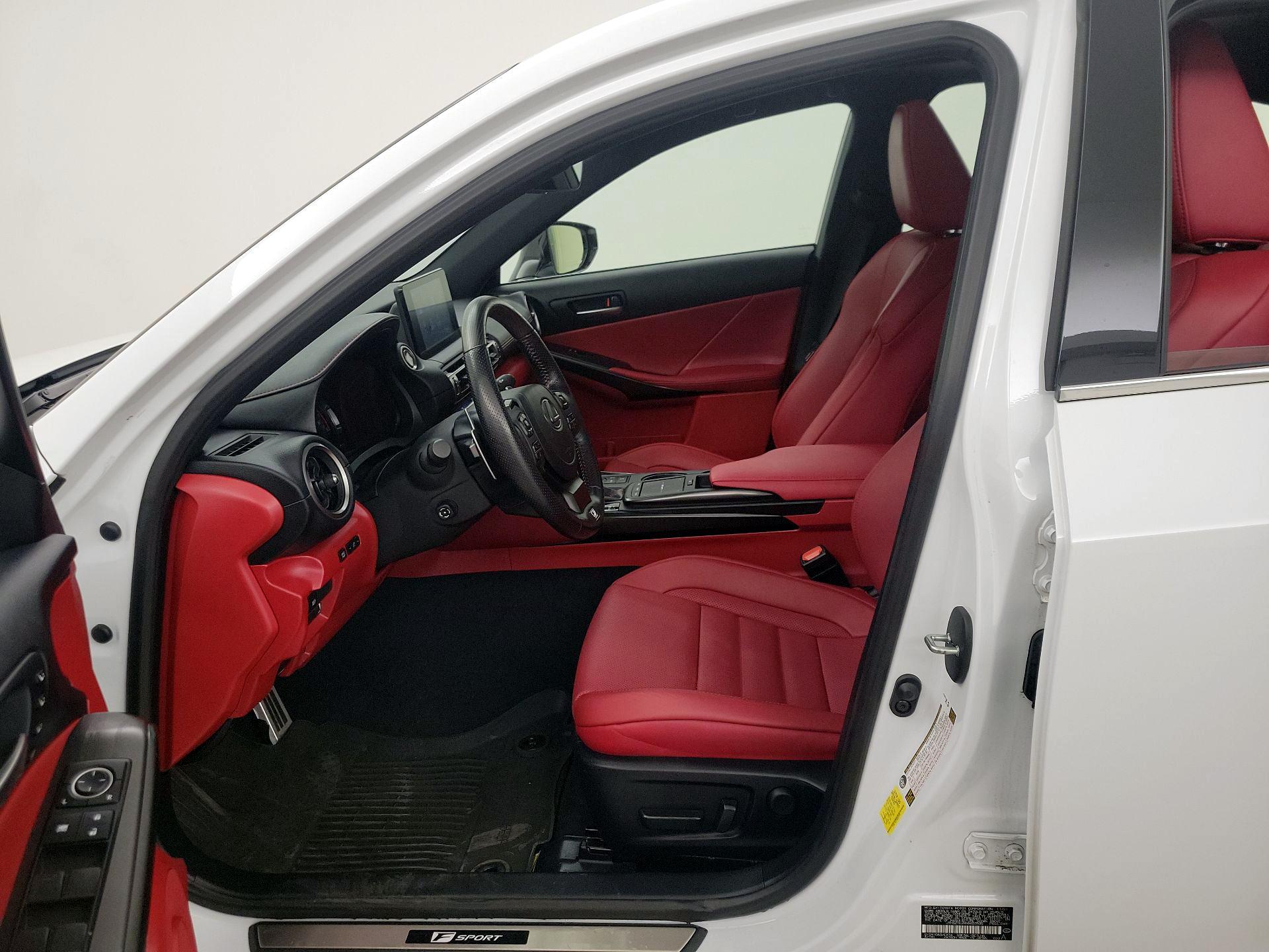 Thumbnail: 2022 Lexus IS - 11