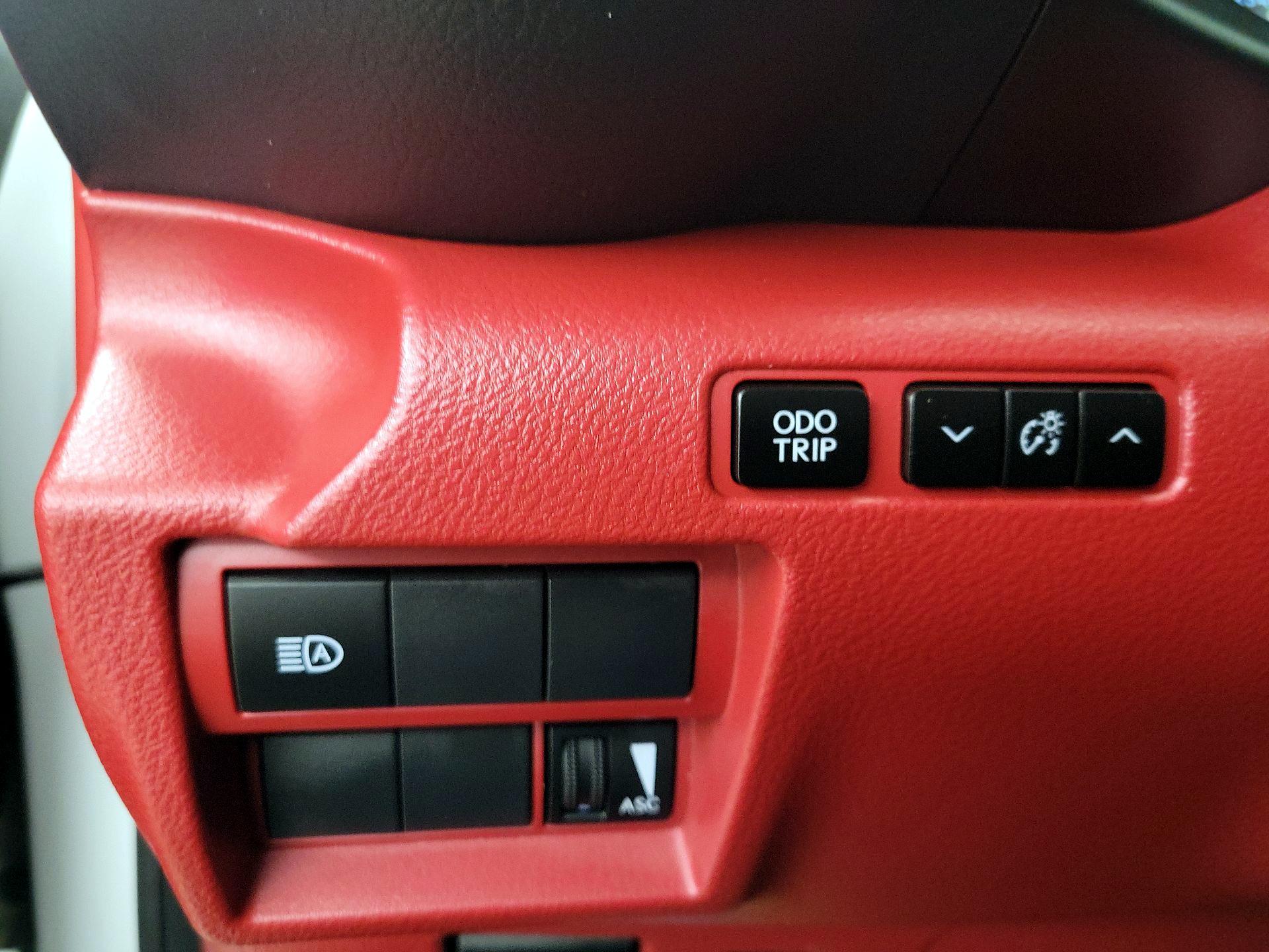 Thumbnail: 2022 Lexus IS - 13