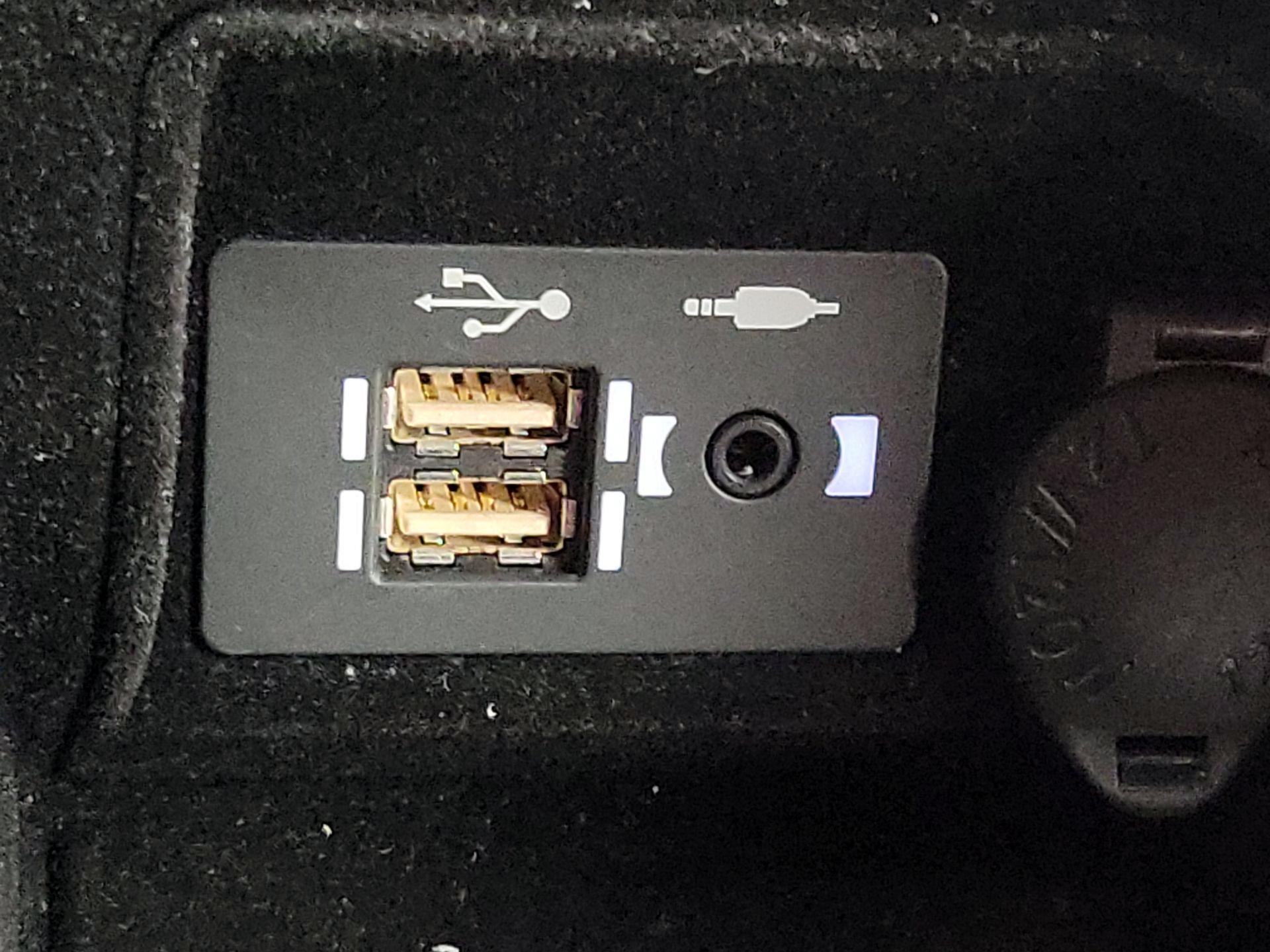 Thumbnail: 2022 Lexus IS - 18