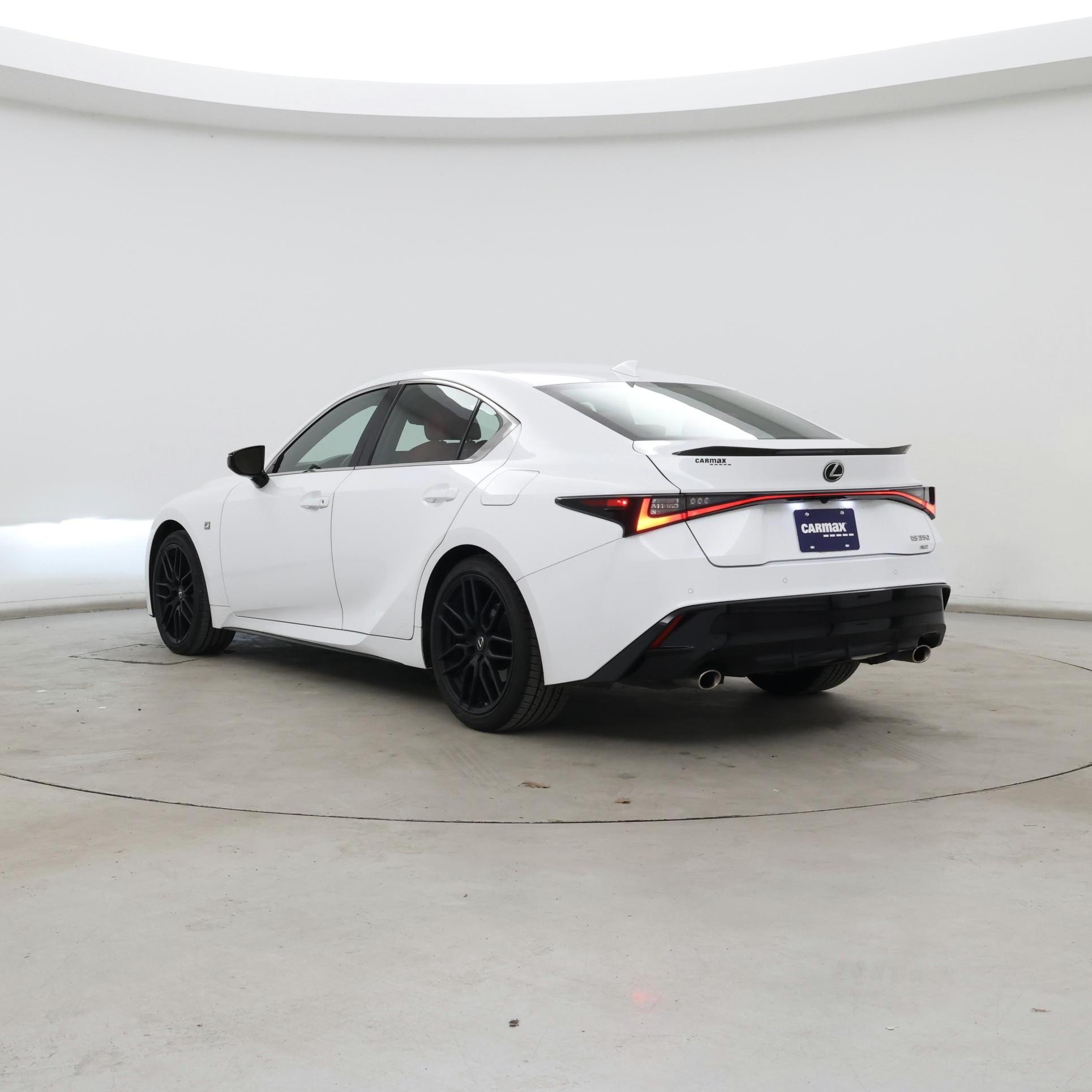 Thumbnail: 2022 Lexus IS - 2