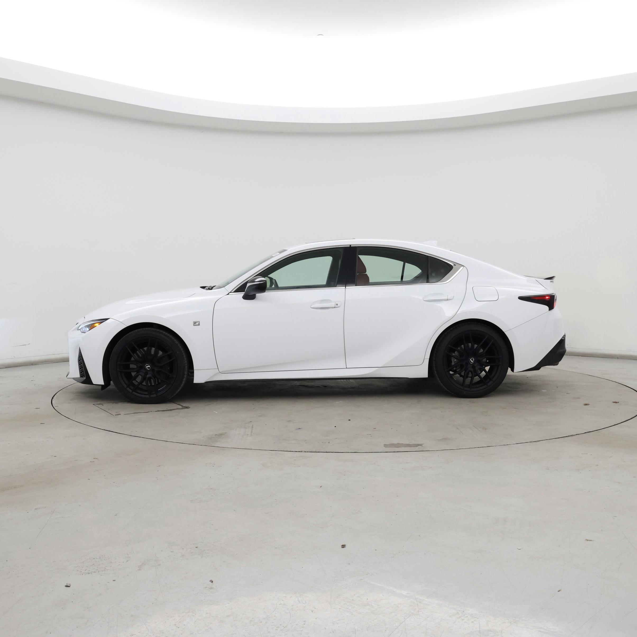 Thumbnail: 2022 Lexus IS - 3