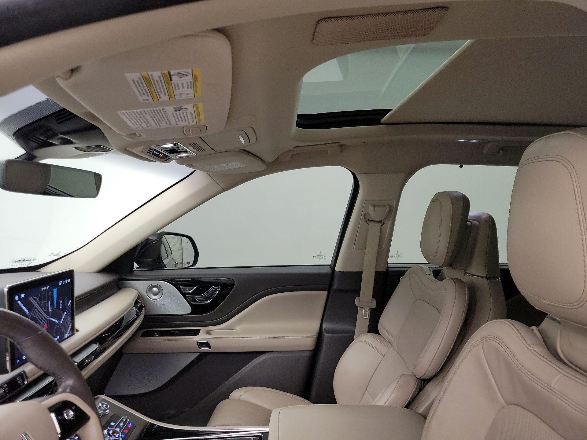 Thumbnail: 2023 Lincoln Aviator - 20