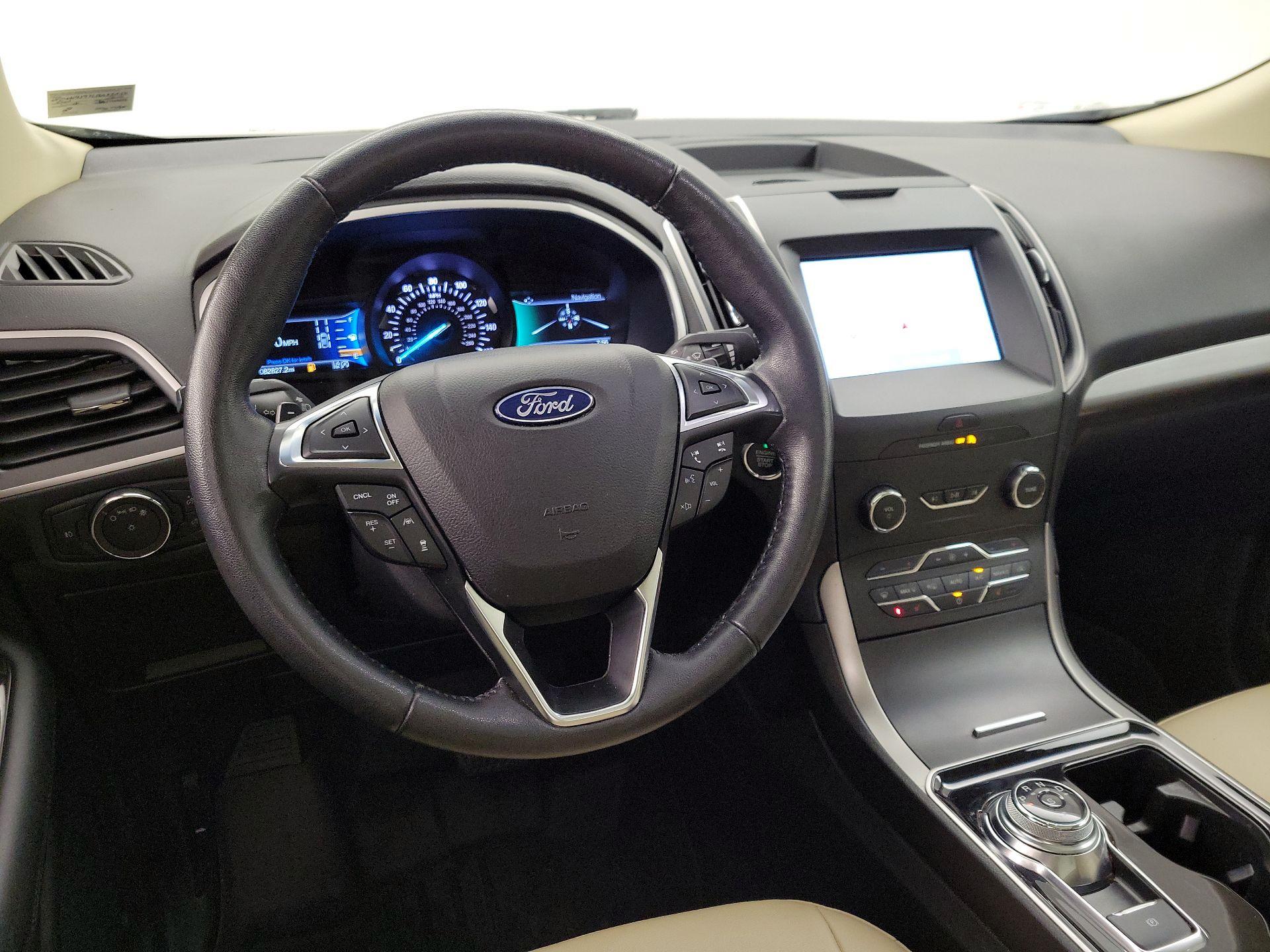 Thumbnail: 2020 Ford Edge - 9