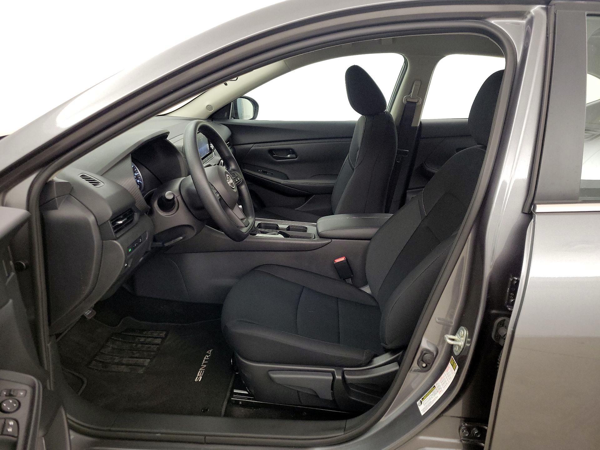 Thumbnail: 2025 Nissan Sentra - 11