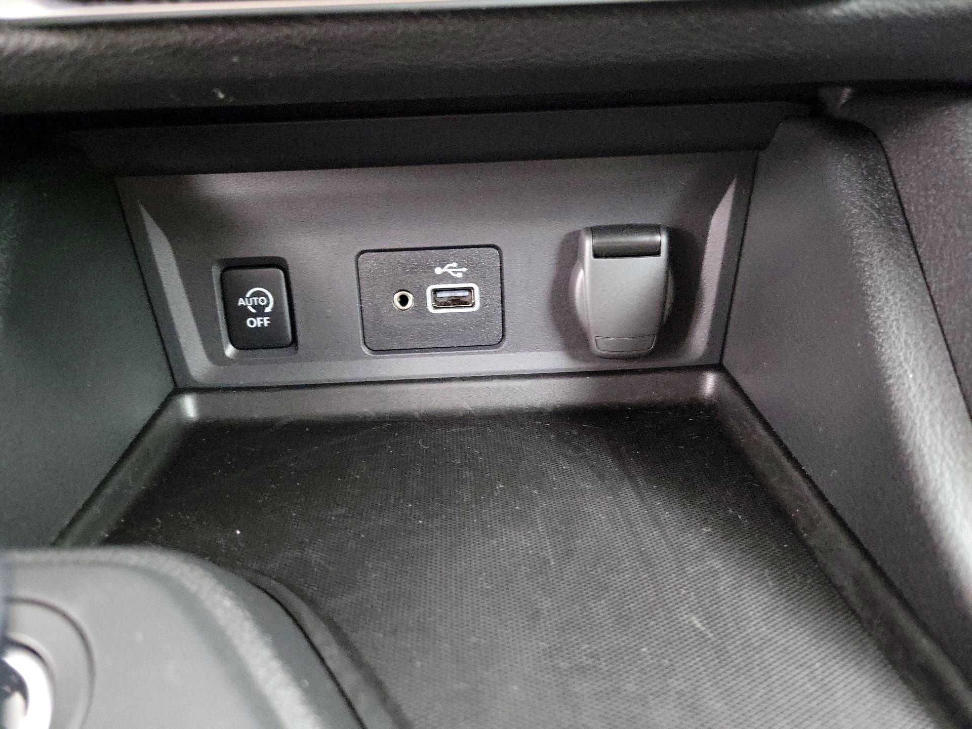 Thumbnail: 2025 Nissan Sentra - 18