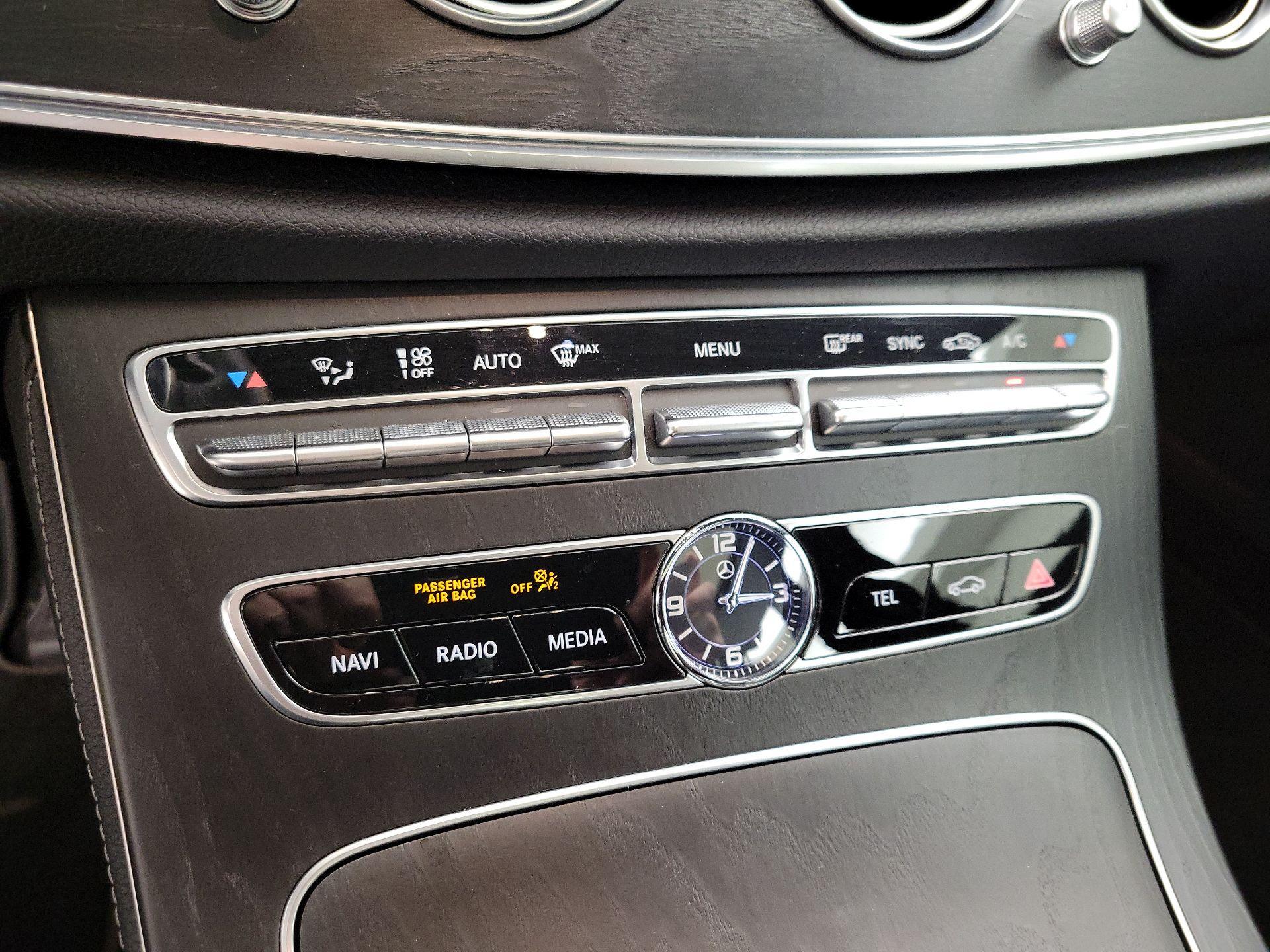 Thumbnail: 2018 Mercedes-Benz E-Class - 17