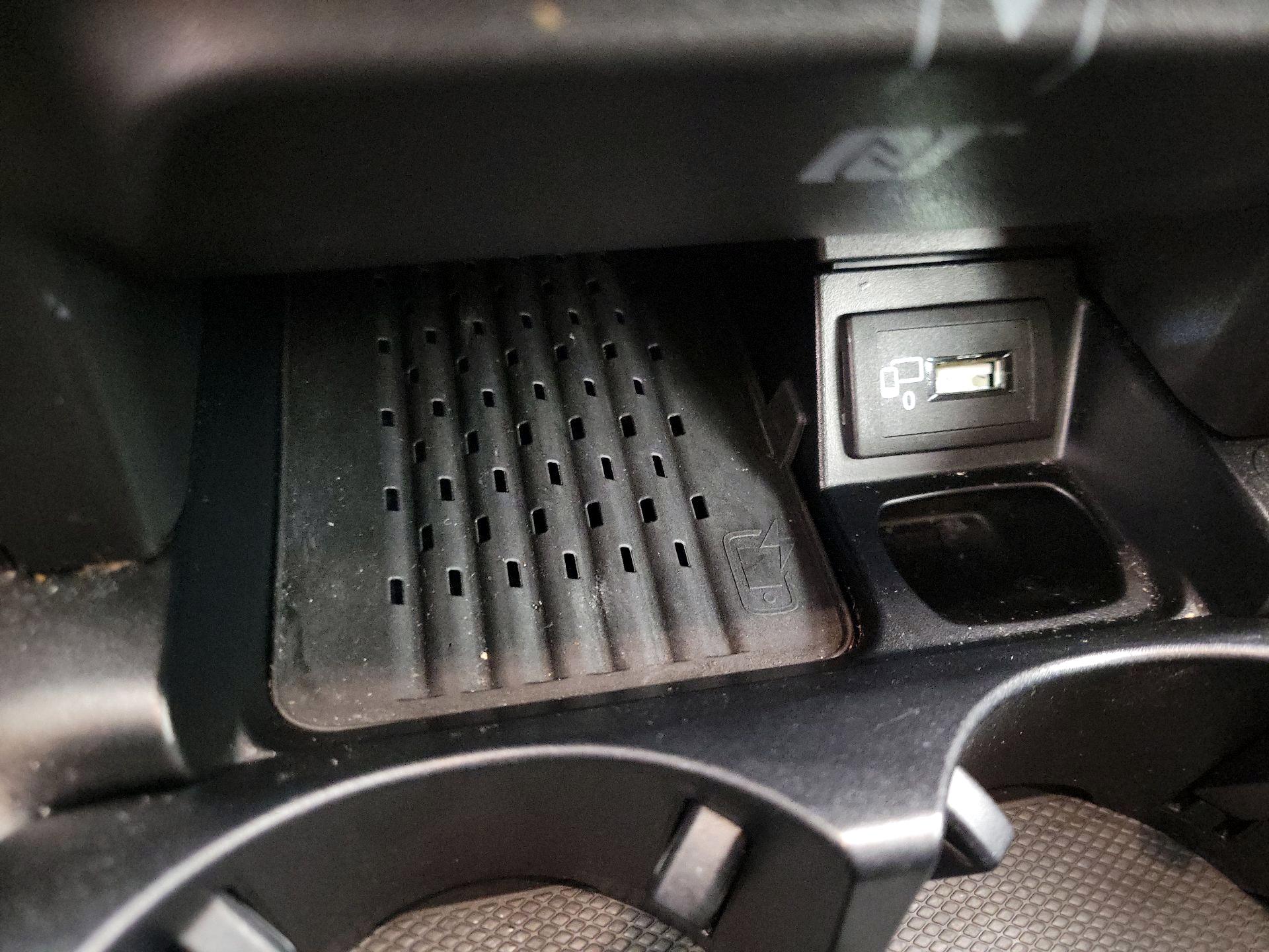 Thumbnail: 2018 Mercedes-Benz E-Class - 19