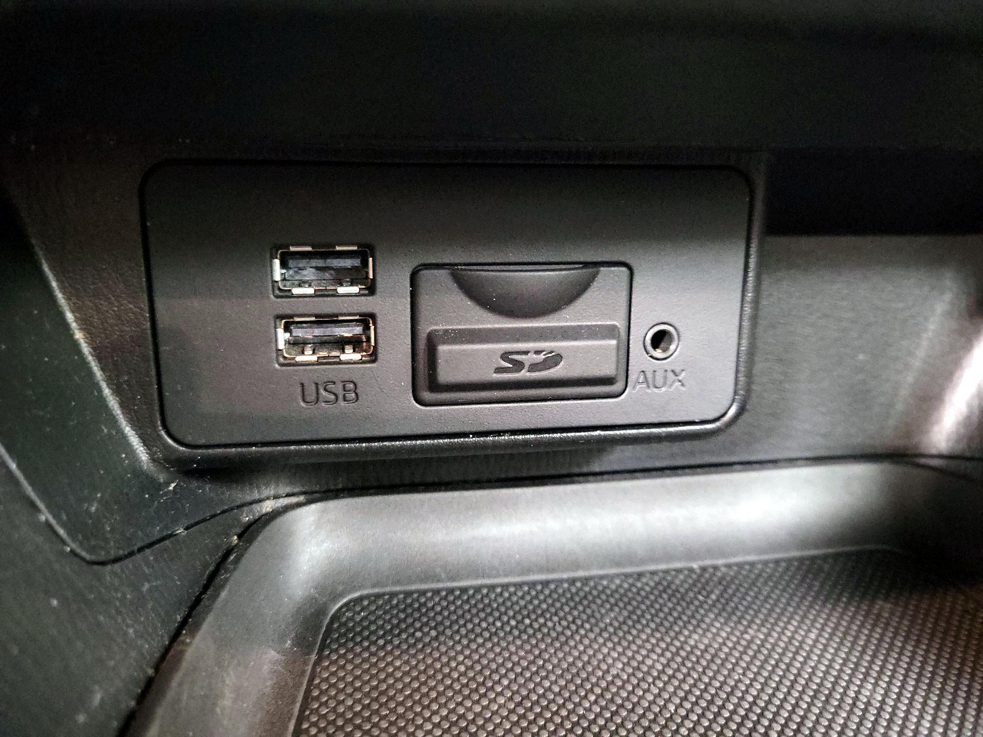 Thumbnail: 2016 Mazda Mazda3 - 18