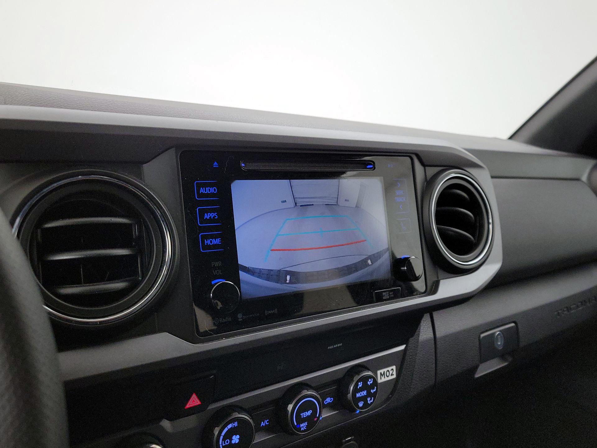 Thumbnail: 2019 Toyota Tacoma - 15