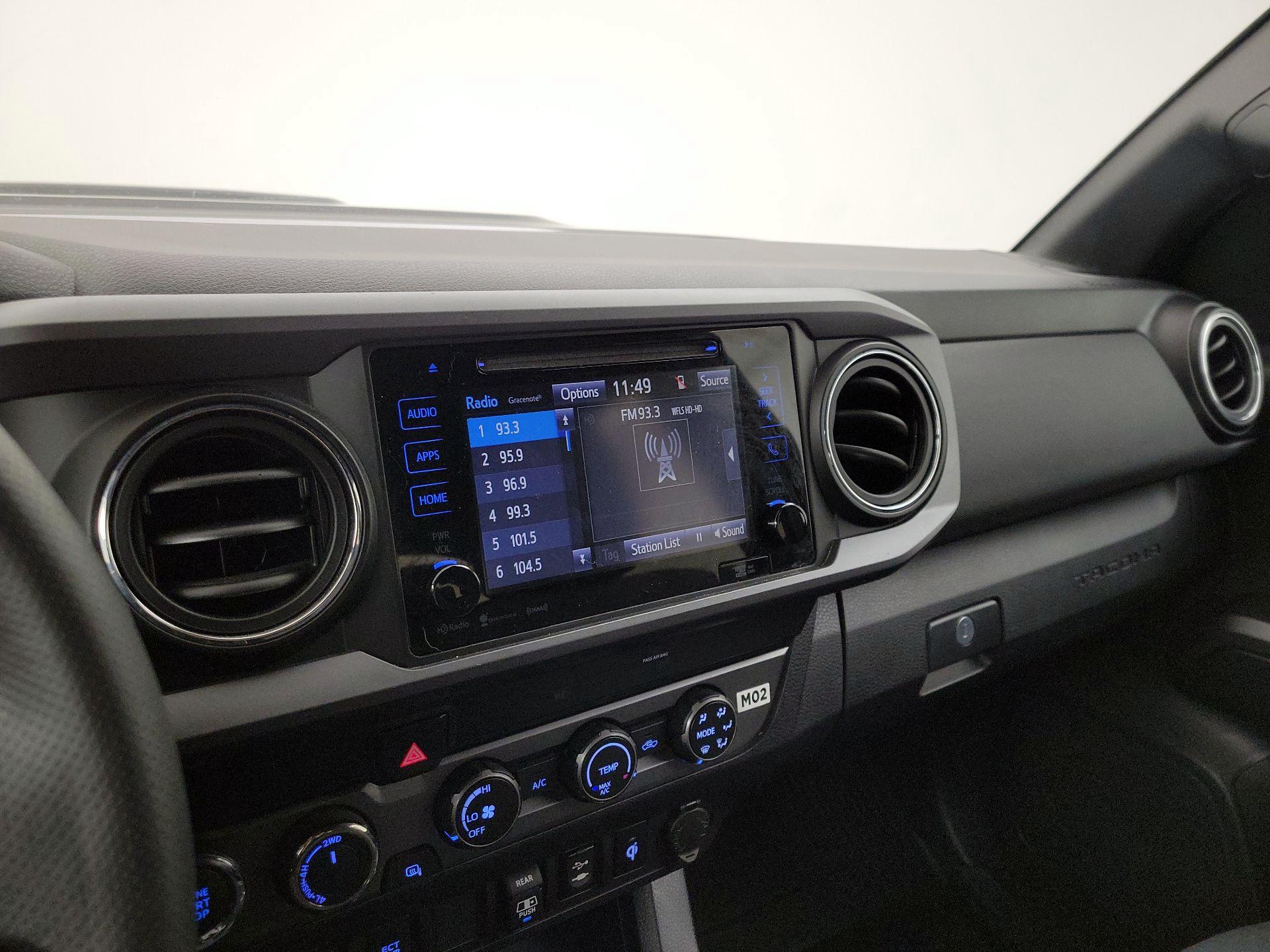 Thumbnail: 2019 Toyota Tacoma - 16