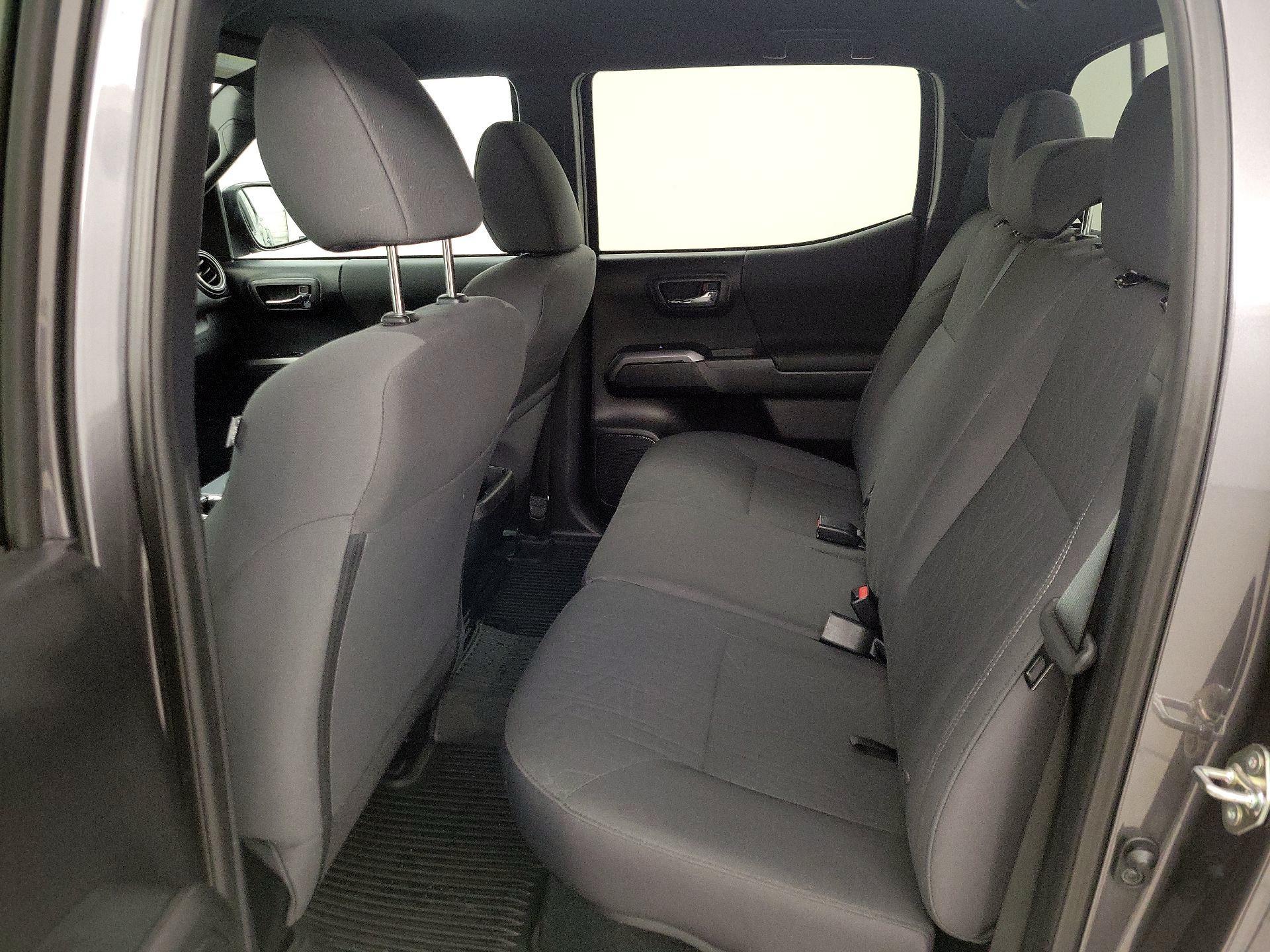 Thumbnail: 2019 Toyota Tacoma - 20