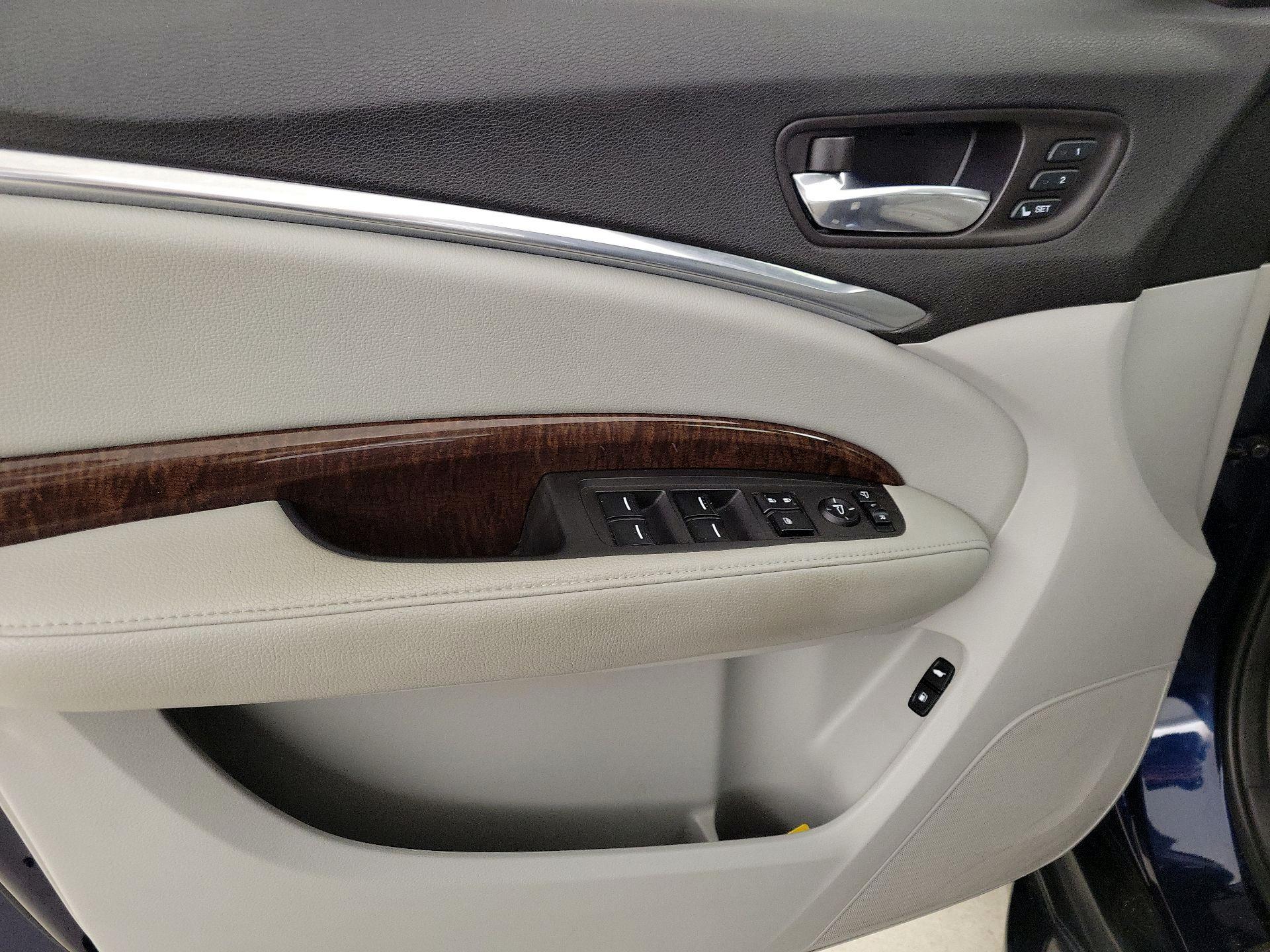 Thumbnail: 2017 Acura MDX - 12