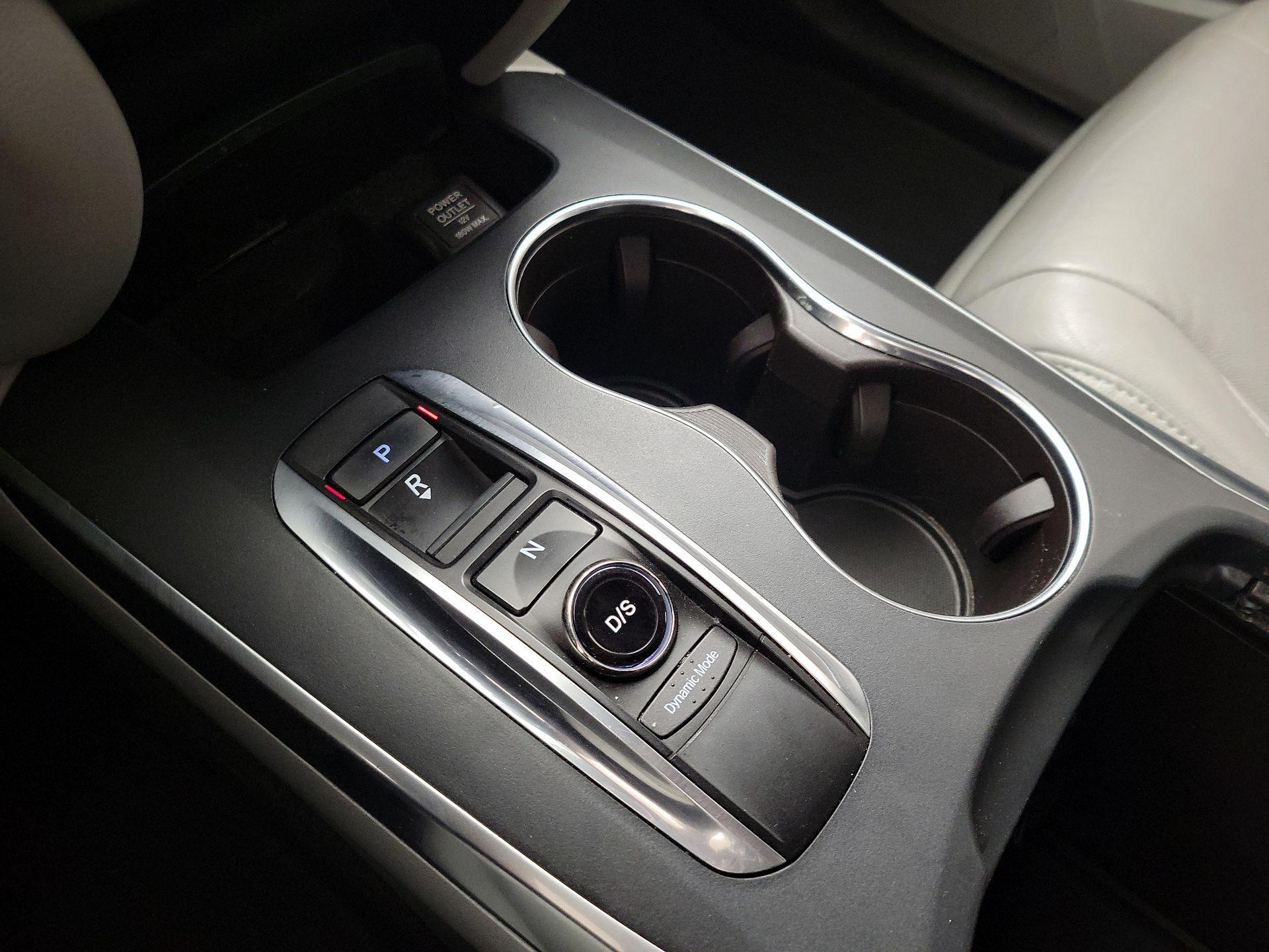 Thumbnail: 2017 Acura MDX - 18