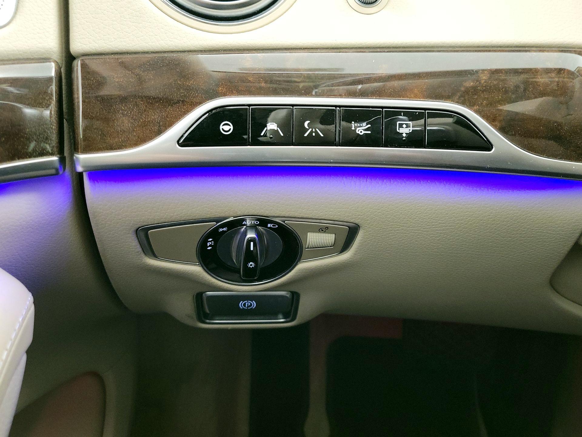 Thumbnail: 2018 Mercedes-Benz S-Class - 13