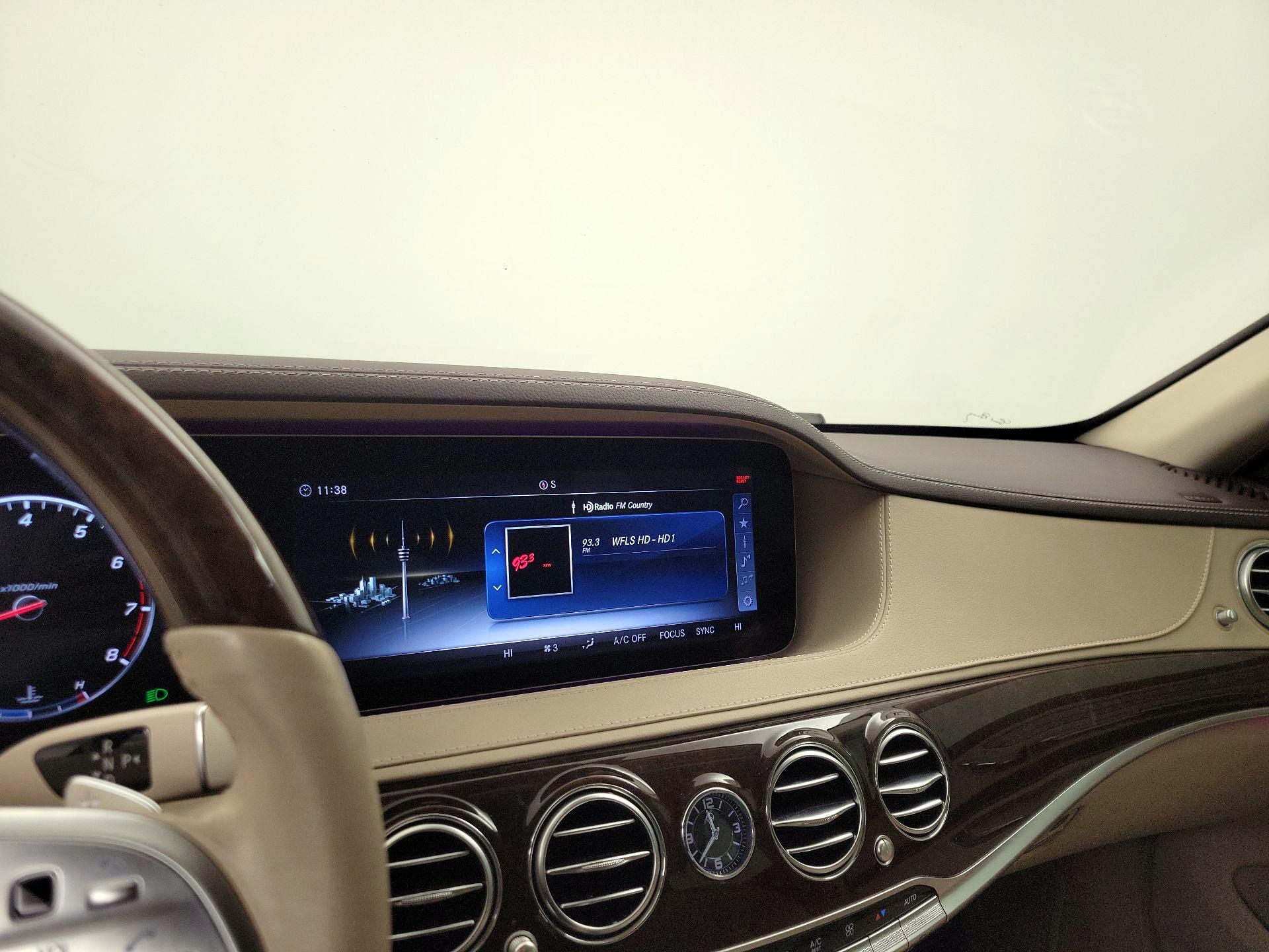 Thumbnail: 2018 Mercedes-Benz S-Class - 16