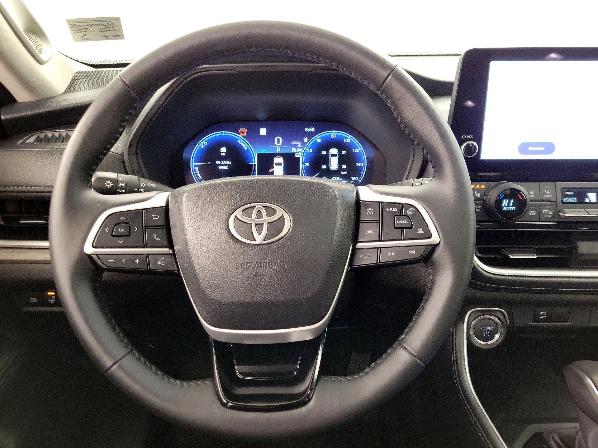 Thumbnail: 2025 Toyota Highlander - 10