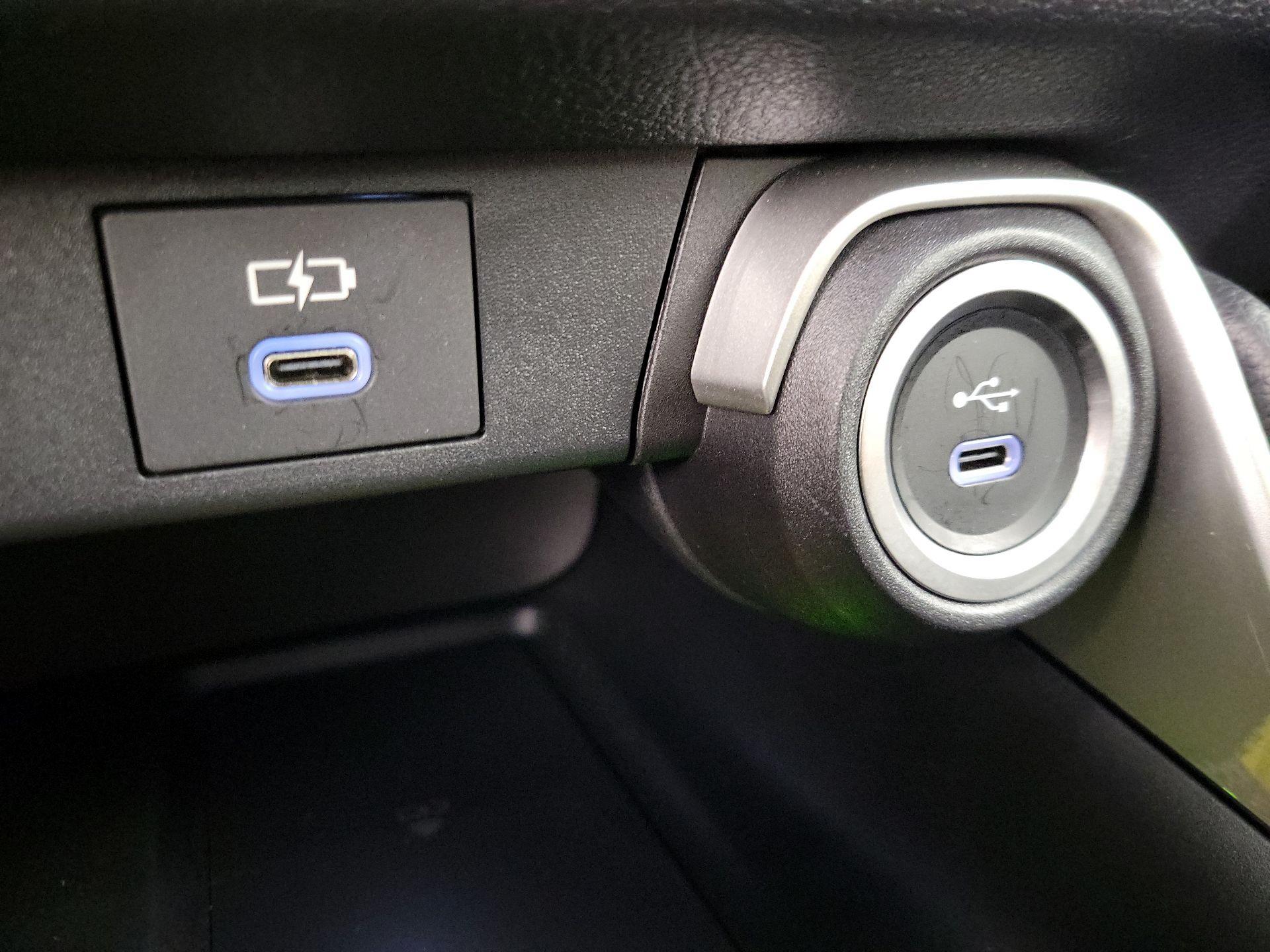 Thumbnail: 2025 Toyota Highlander - 18