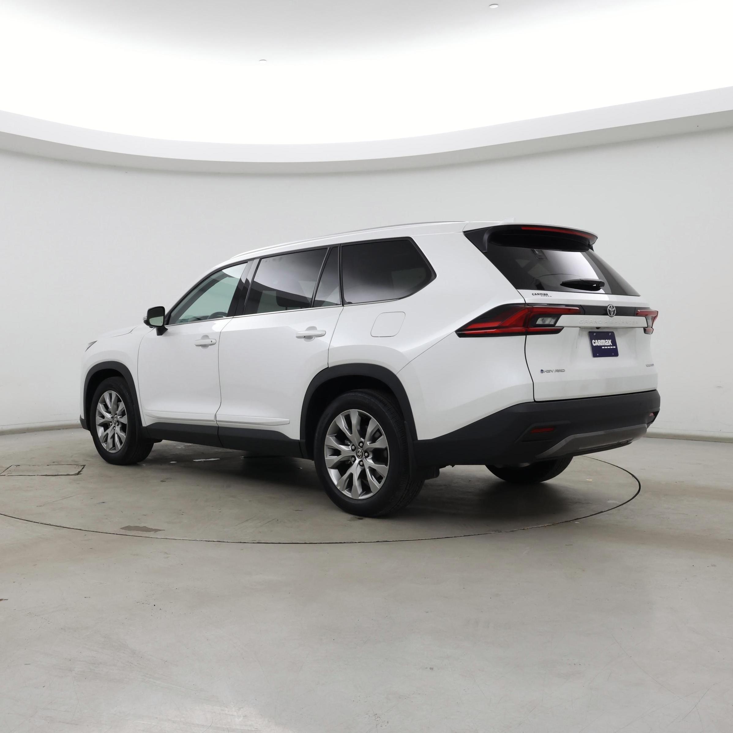 Thumbnail: 2025 Toyota Highlander - 2