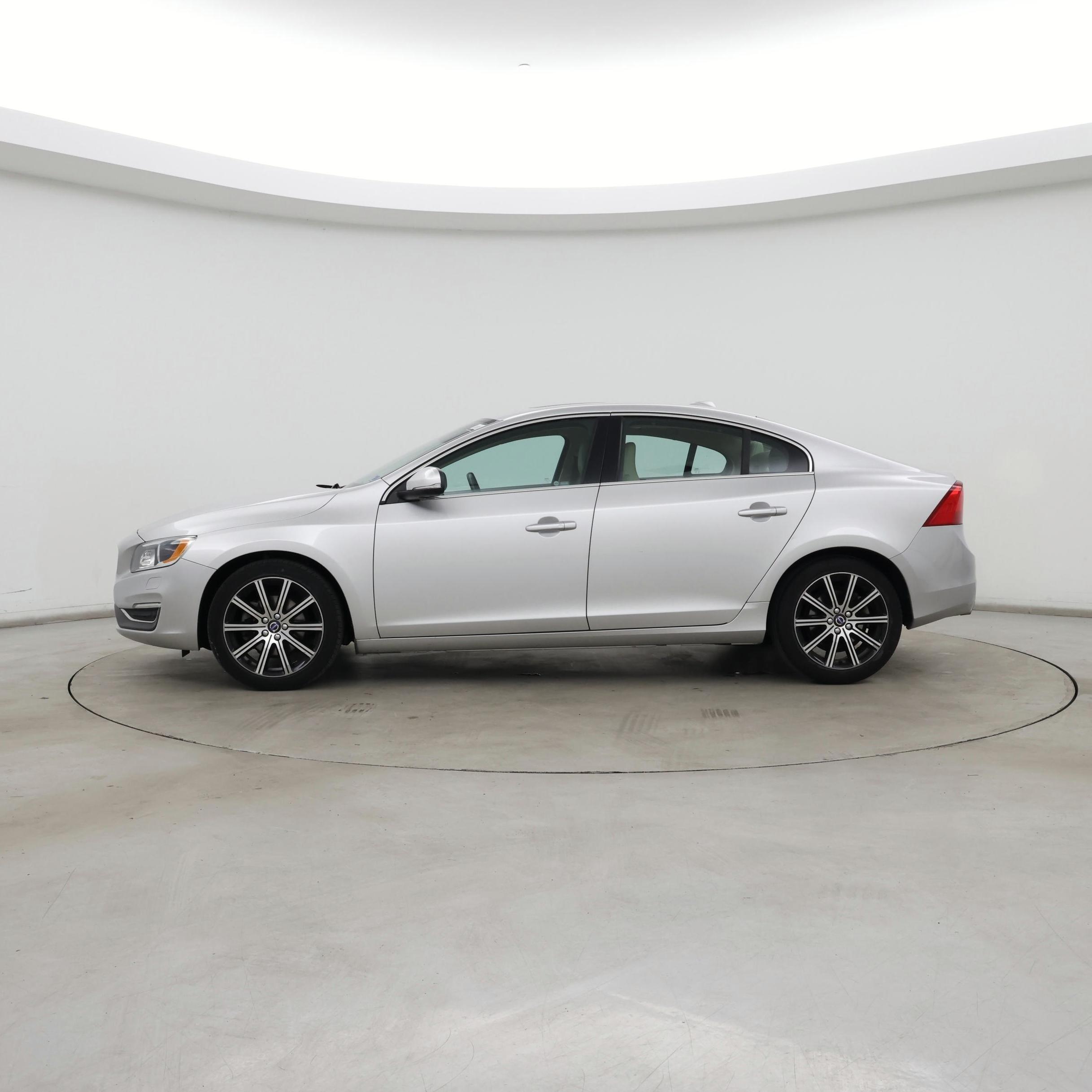 Thumbnail: 2018 Volvo S60 - 3