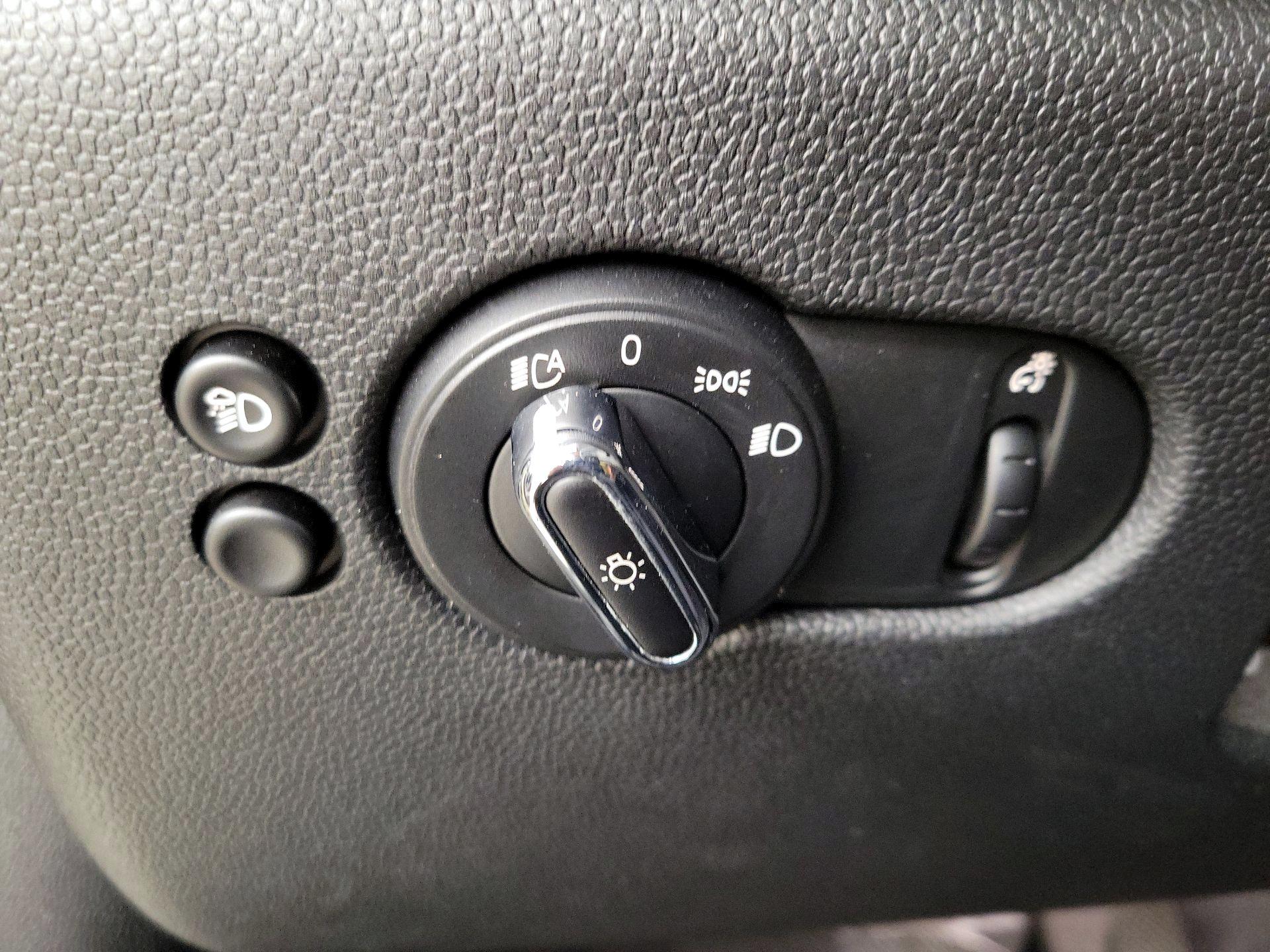 Thumbnail: 2022 MINI Cooper Hardtop - 13