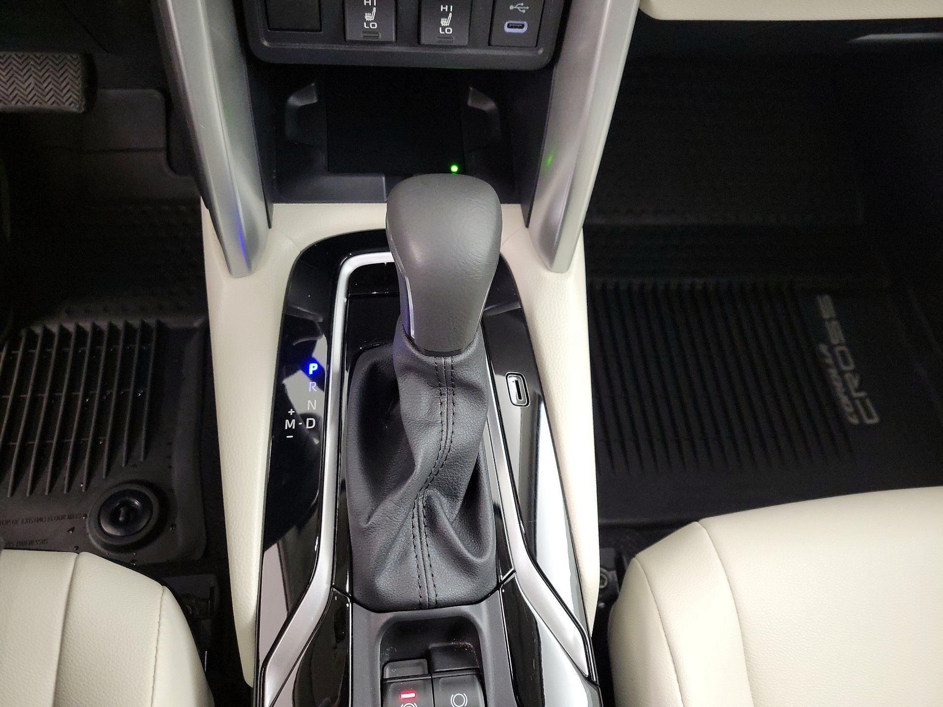 Thumbnail: 2024 Toyota Corolla Cross - 18