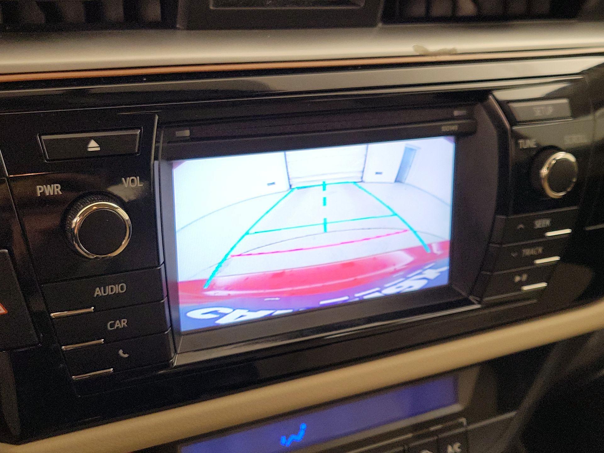 Thumbnail: 2015 Toyota Corolla - 14