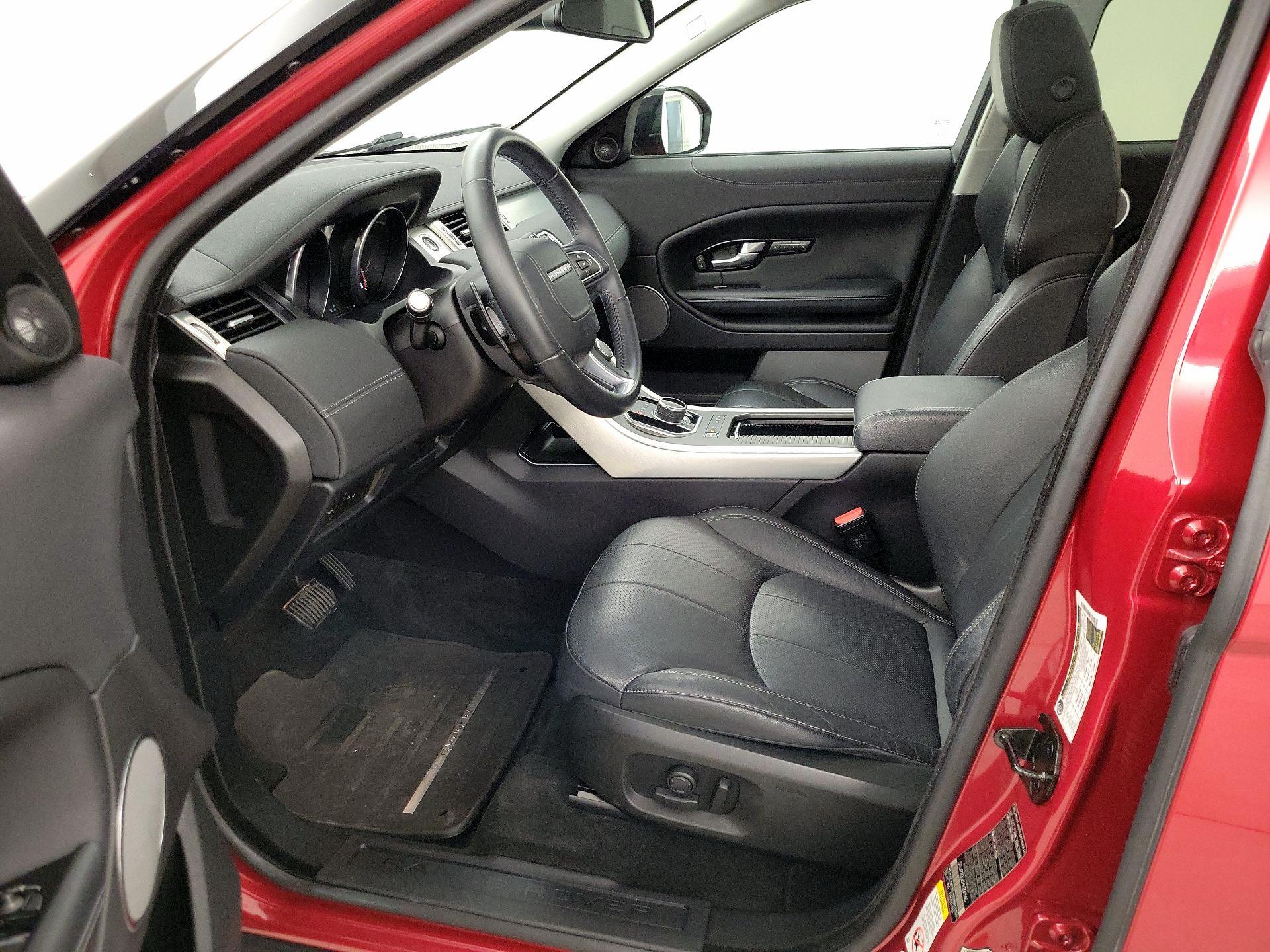 Thumbnail: 2017 Land Rover Range Rover Evoque - 11