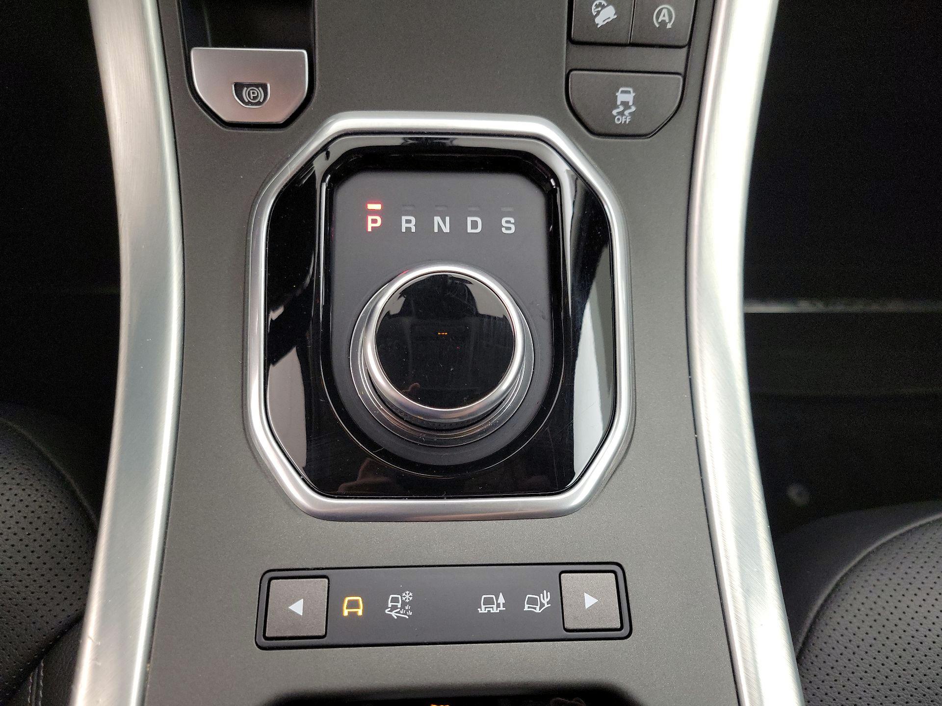 Thumbnail: 2017 Land Rover Range Rover Evoque - 18