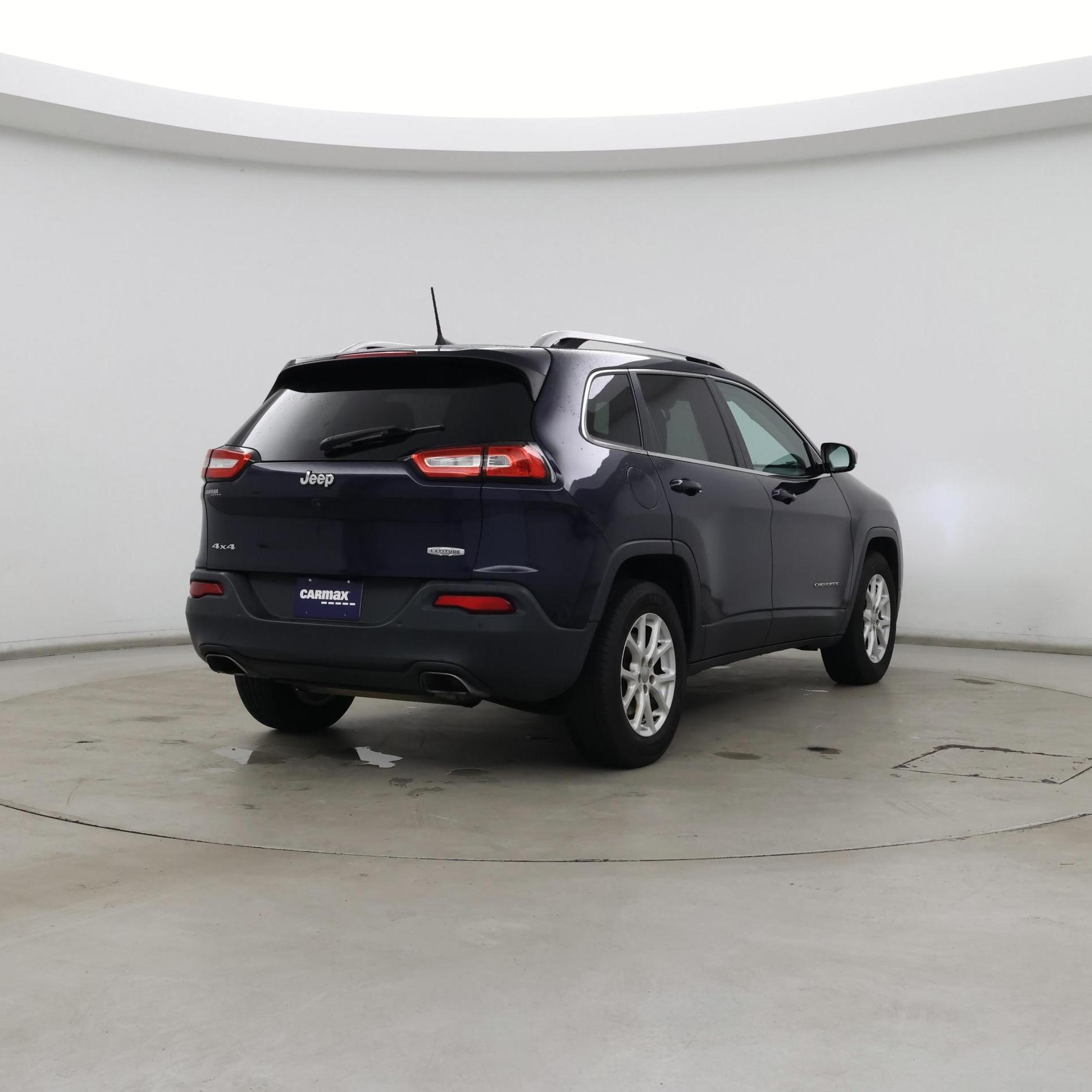 Thumbnail: 2016 Jeep Cherokee - 8