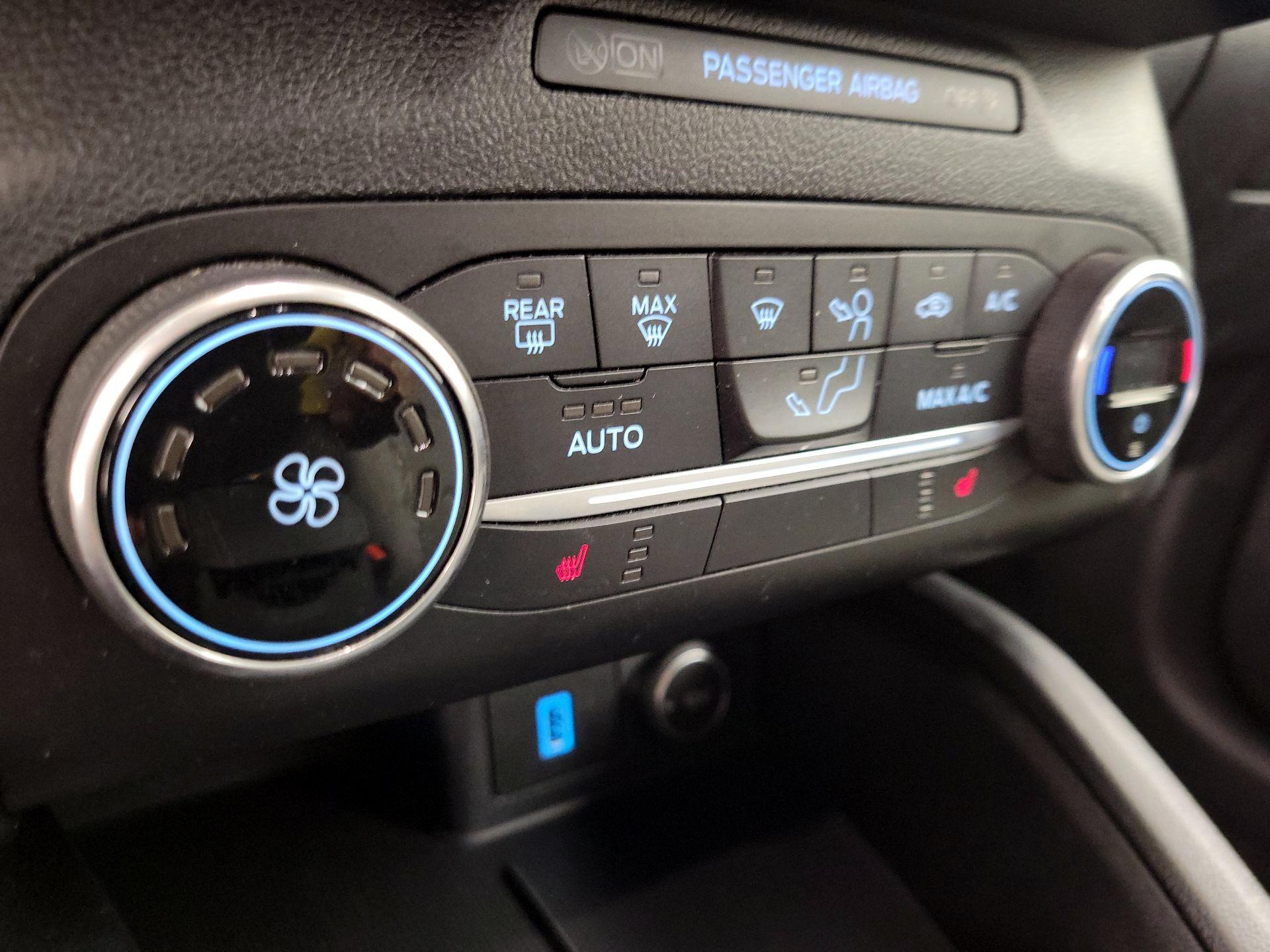 Thumbnail: 2020 Ford Escape - 17