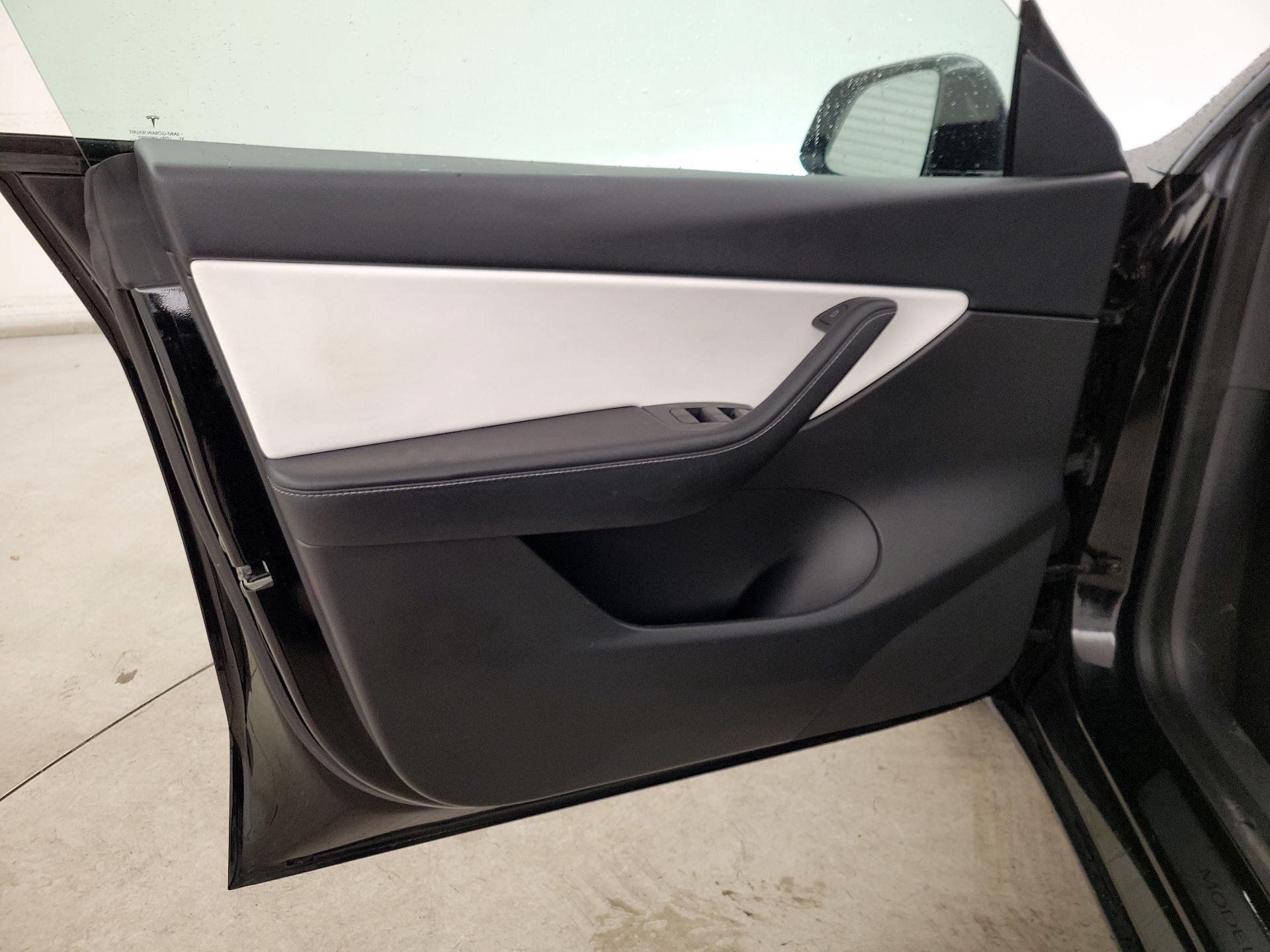 Thumbnail: 2021 Tesla Model Y - 12