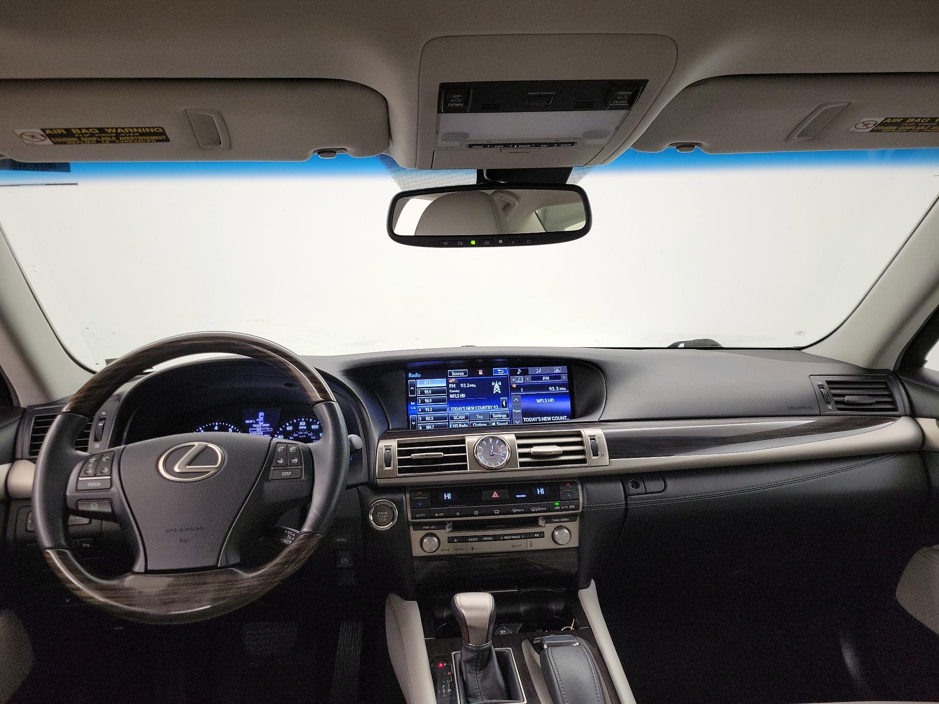 Thumbnail: 2015 Lexus LS - 9