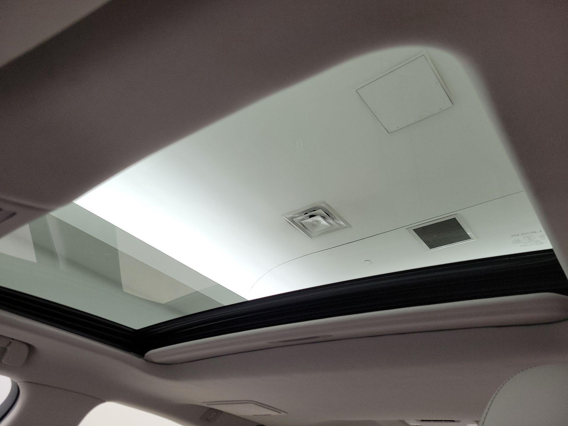 Thumbnail: 2015 Lexus LS - 20