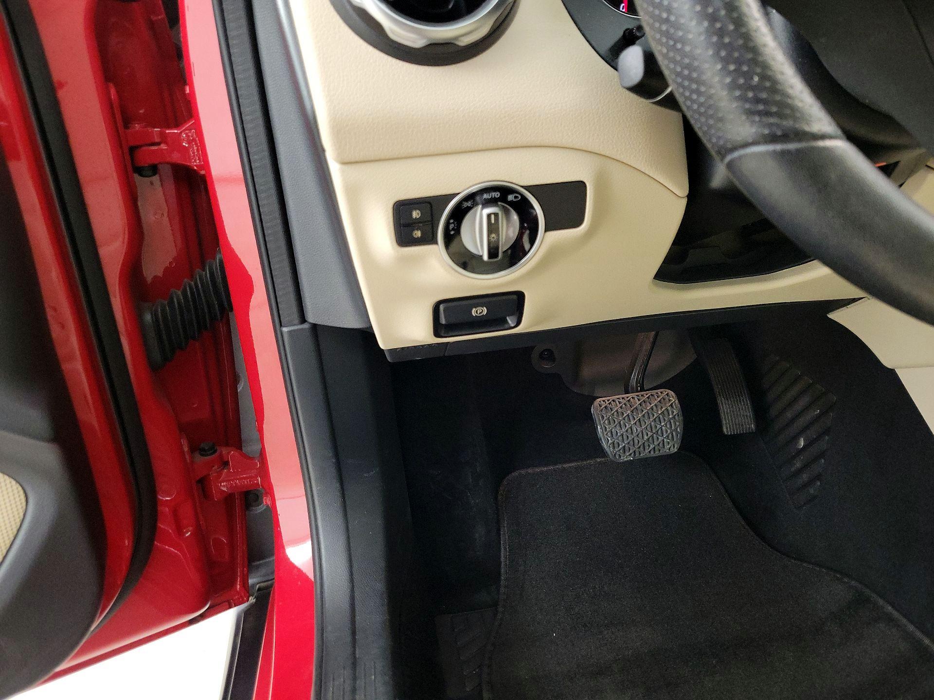 Thumbnail: 2019 Mercedes-Benz GLA - 13