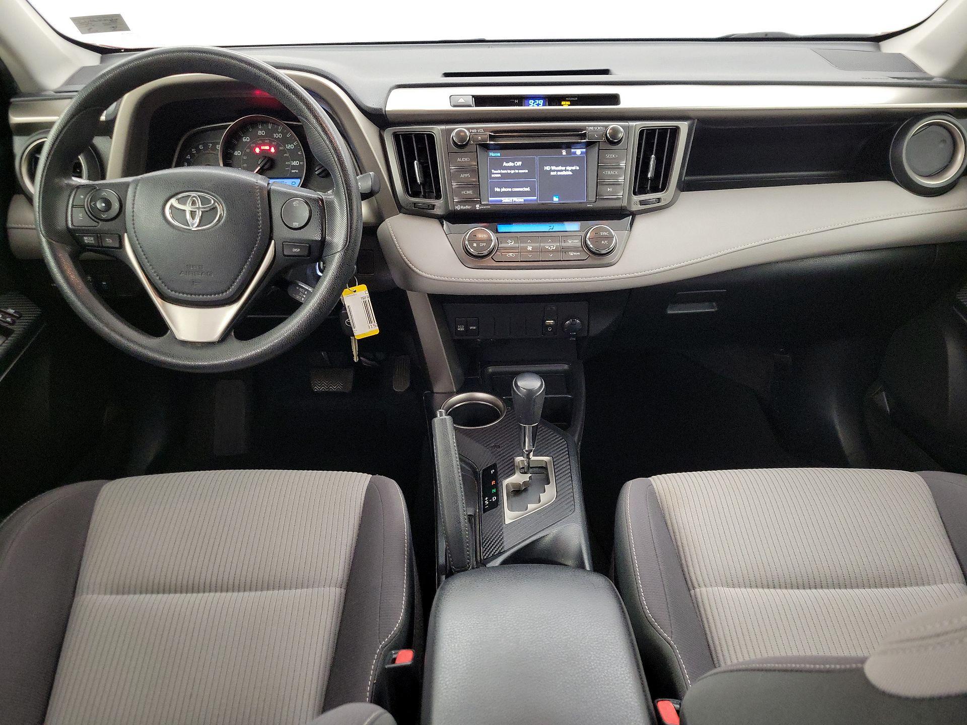 Thumbnail: 2015 Toyota RAV4 - 9