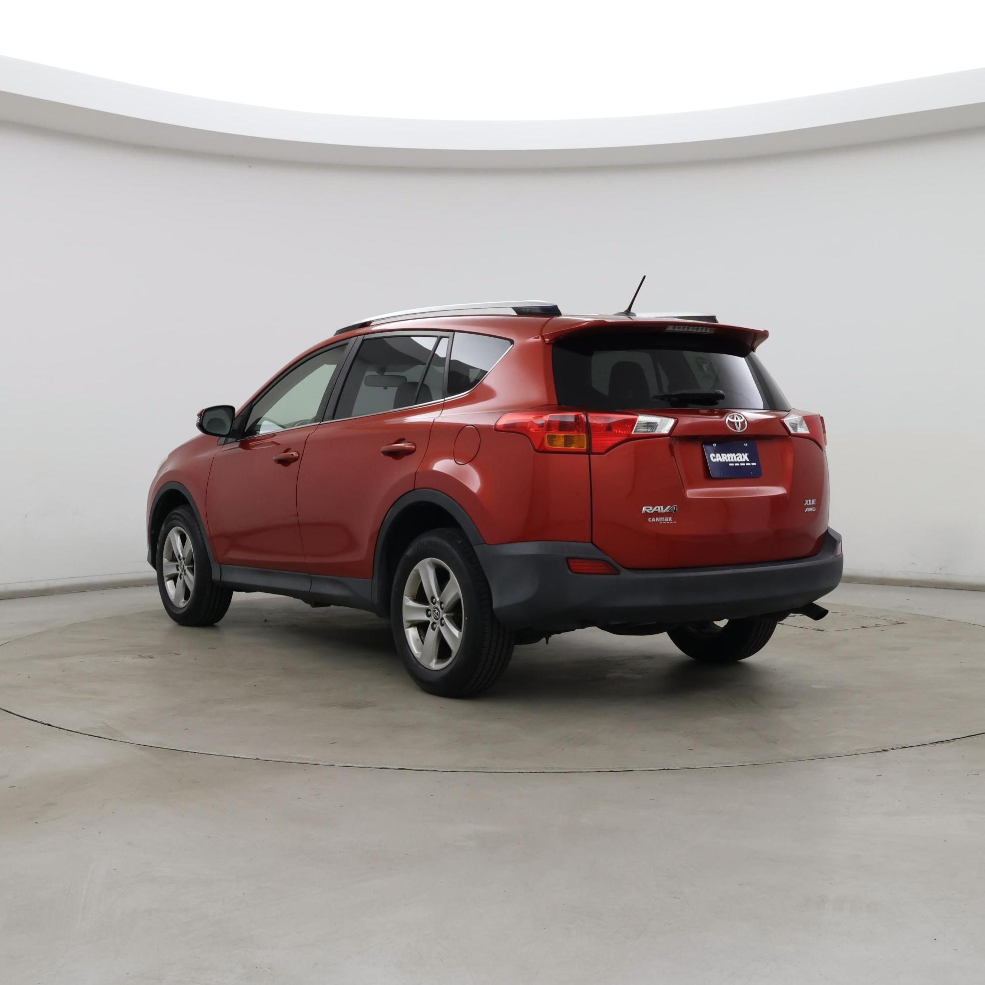 Thumbnail: 2015 Toyota RAV4 - 2