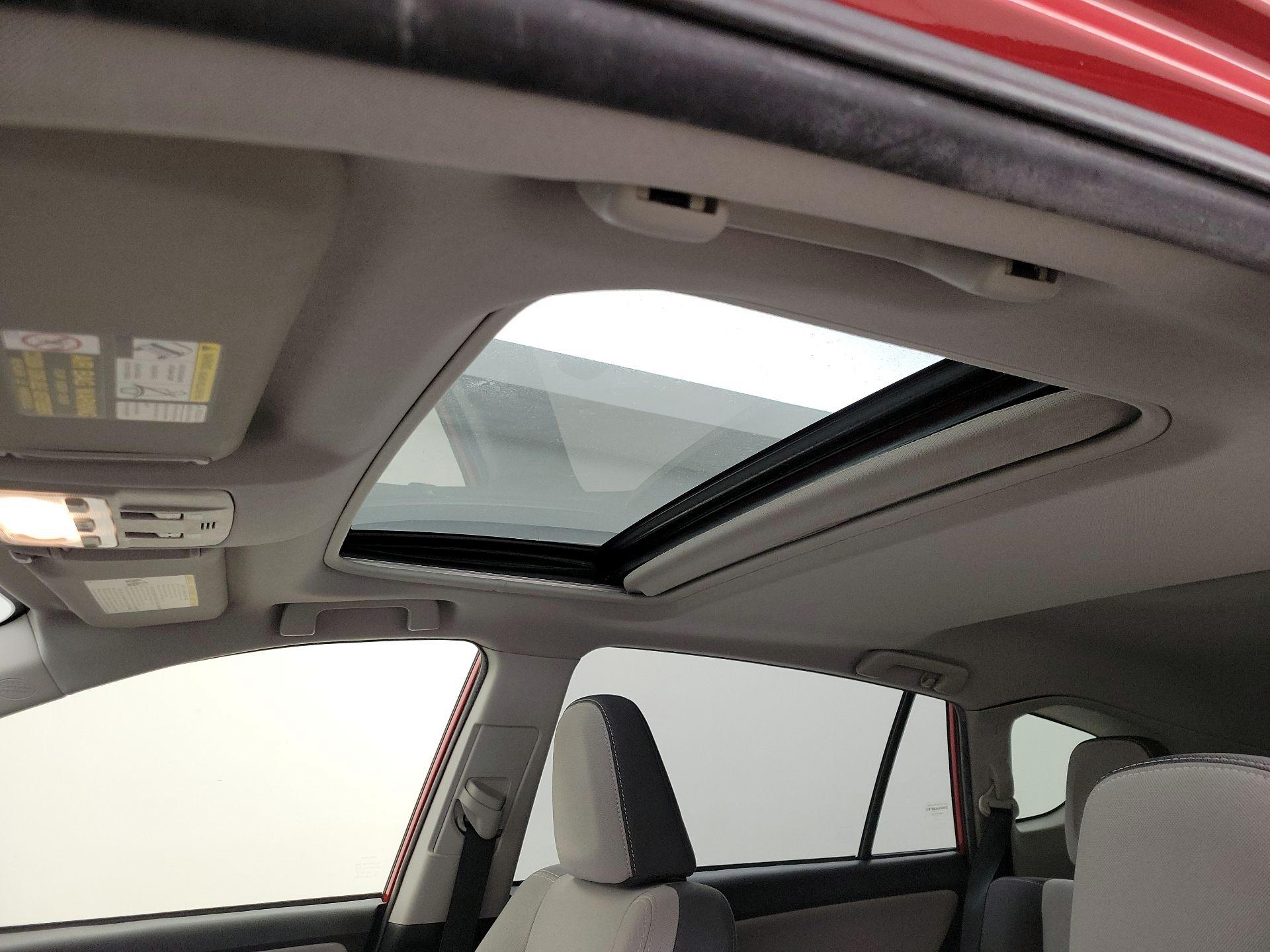 Thumbnail: 2015 Toyota RAV4 - 19