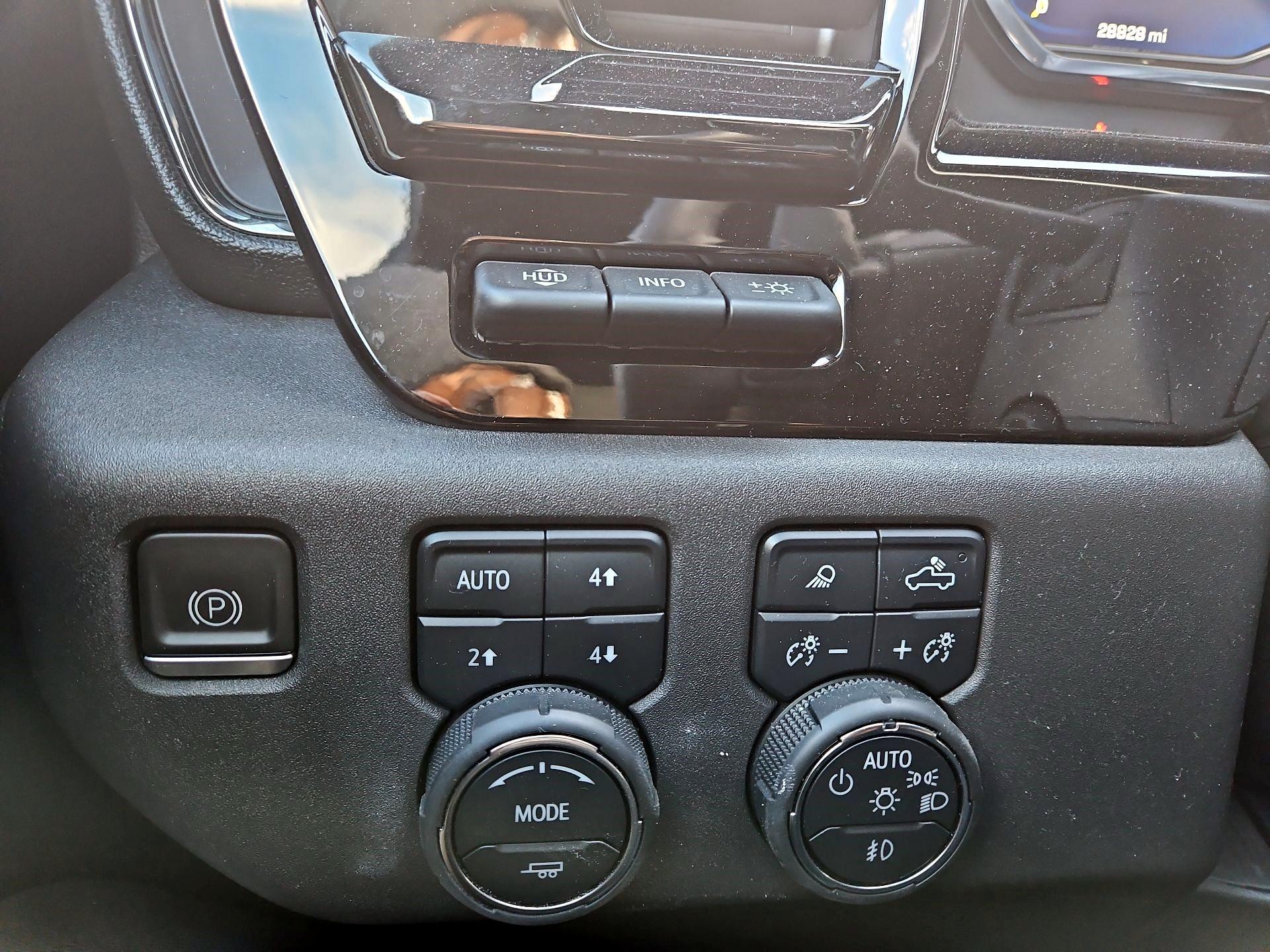 Thumbnail: 2023 Chevrolet Silverado 1500 - 11