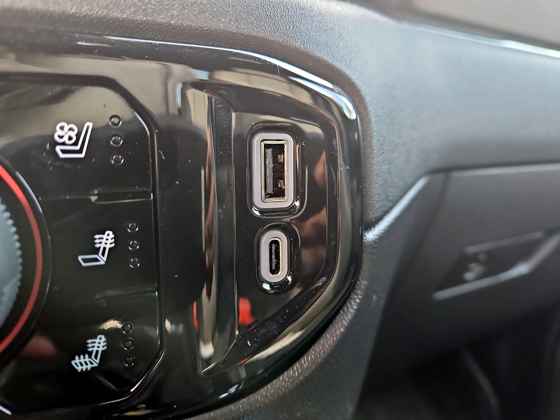 Thumbnail: 2023 Chevrolet Silverado 1500 - 17